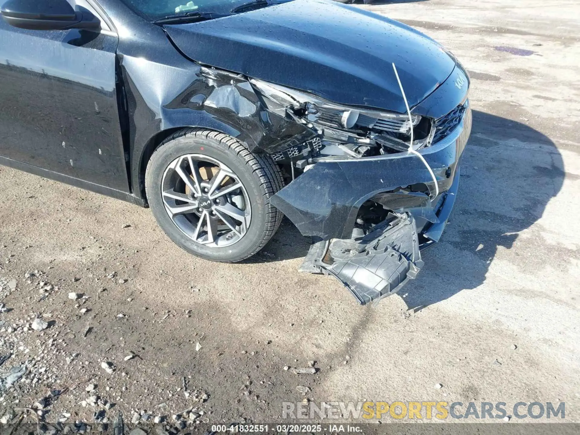 6 fotografías del automóvil dañado 3KPF24AD1PE511666 KIA FORTE 2023
