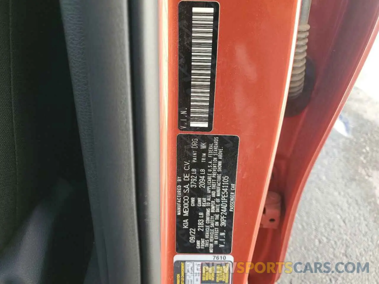 13 fotografías del automóvil dañado 3KPF24AD1PE541105 KIA FORTE 2023
