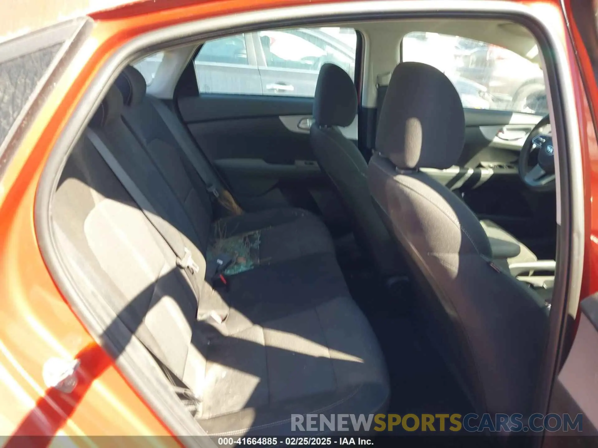 8 fotografías del automóvil dañado 3KPF24AD1PE544084 KIA FORTE 2023