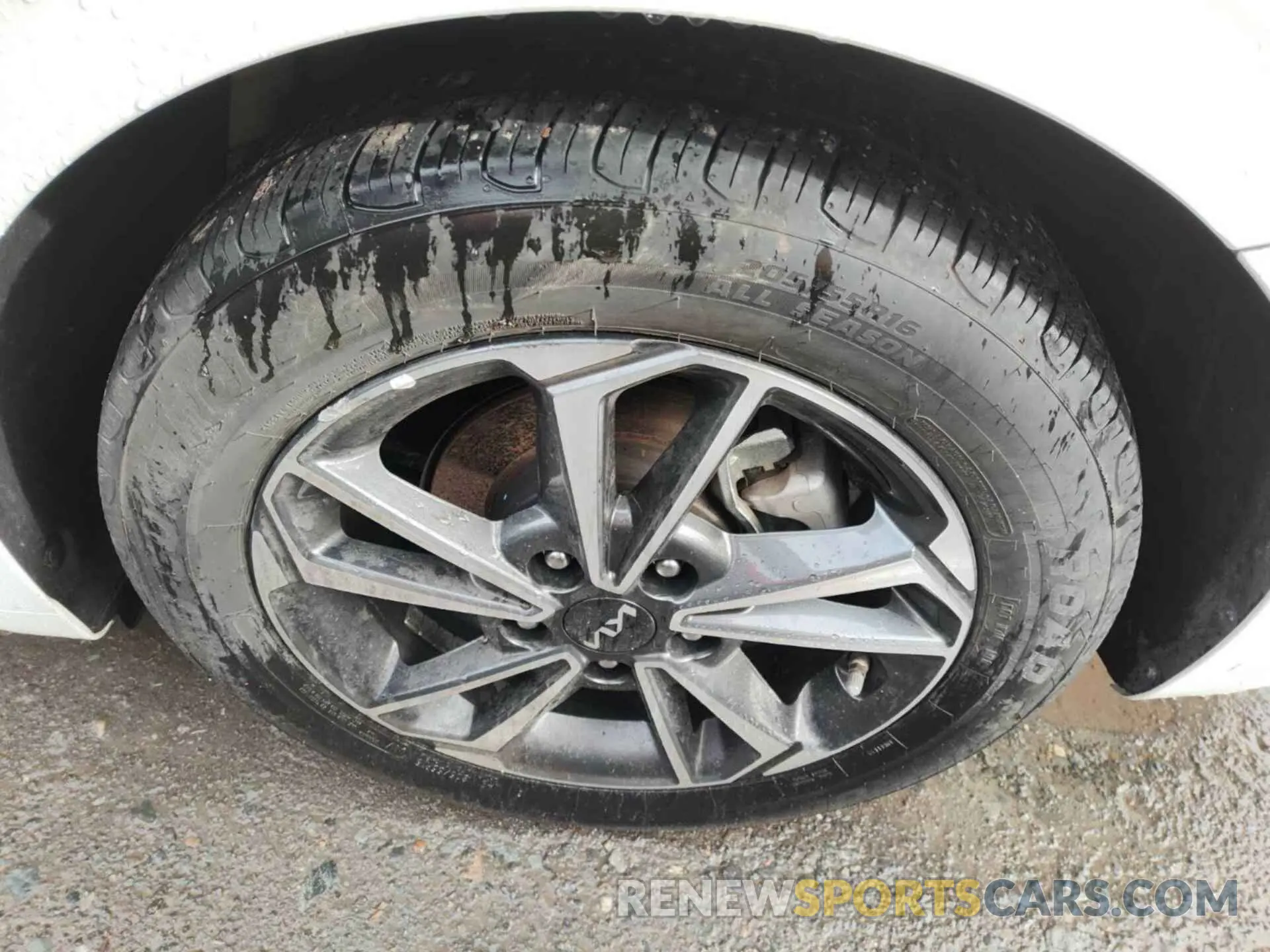6 fotografías del automóvil dañado 3KPF24AD1PE579112 KIA FORTE 2023