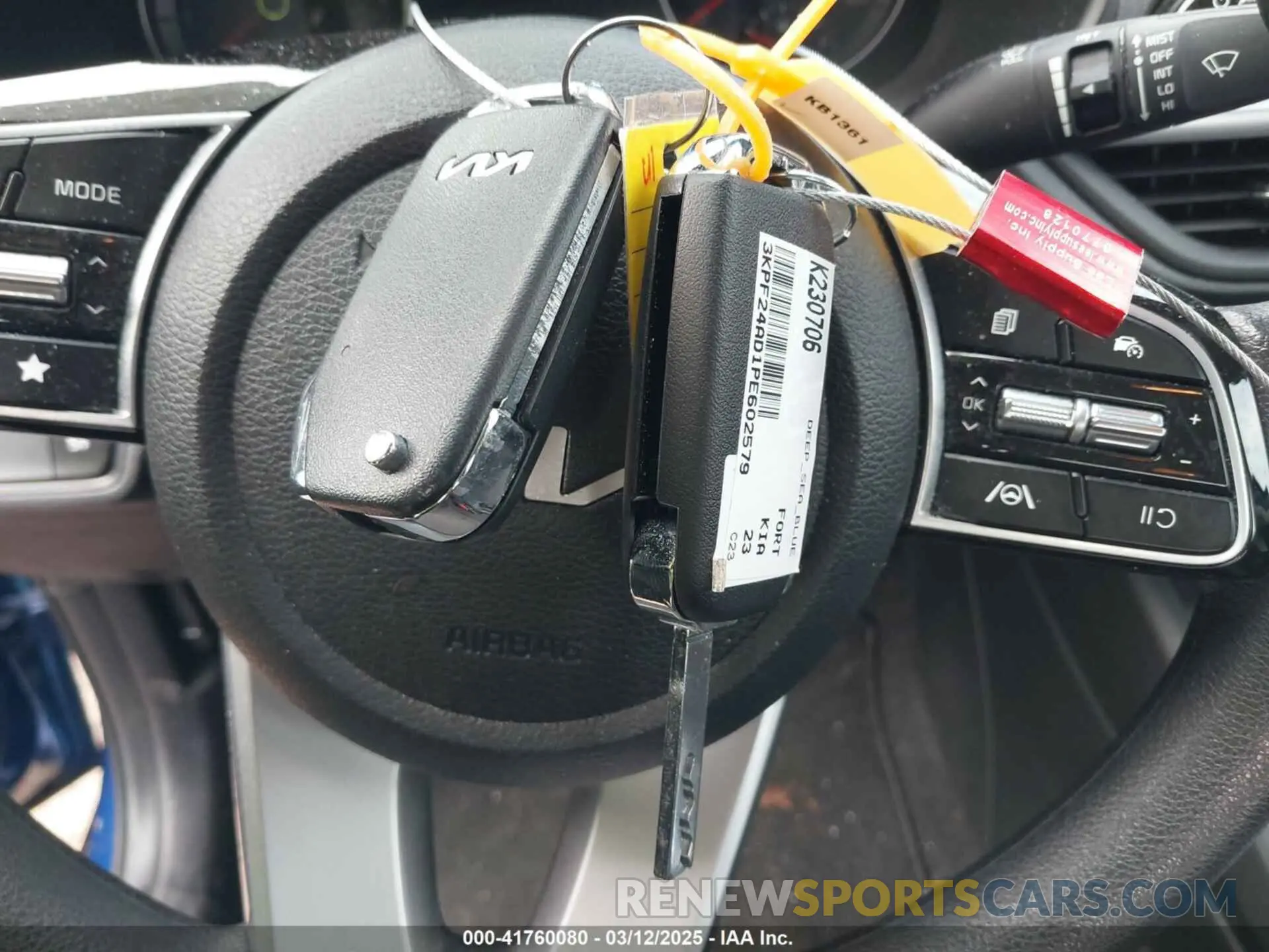 11 fotografías del automóvil dañado 3KPF24AD1PE602579 KIA FORTE 2023