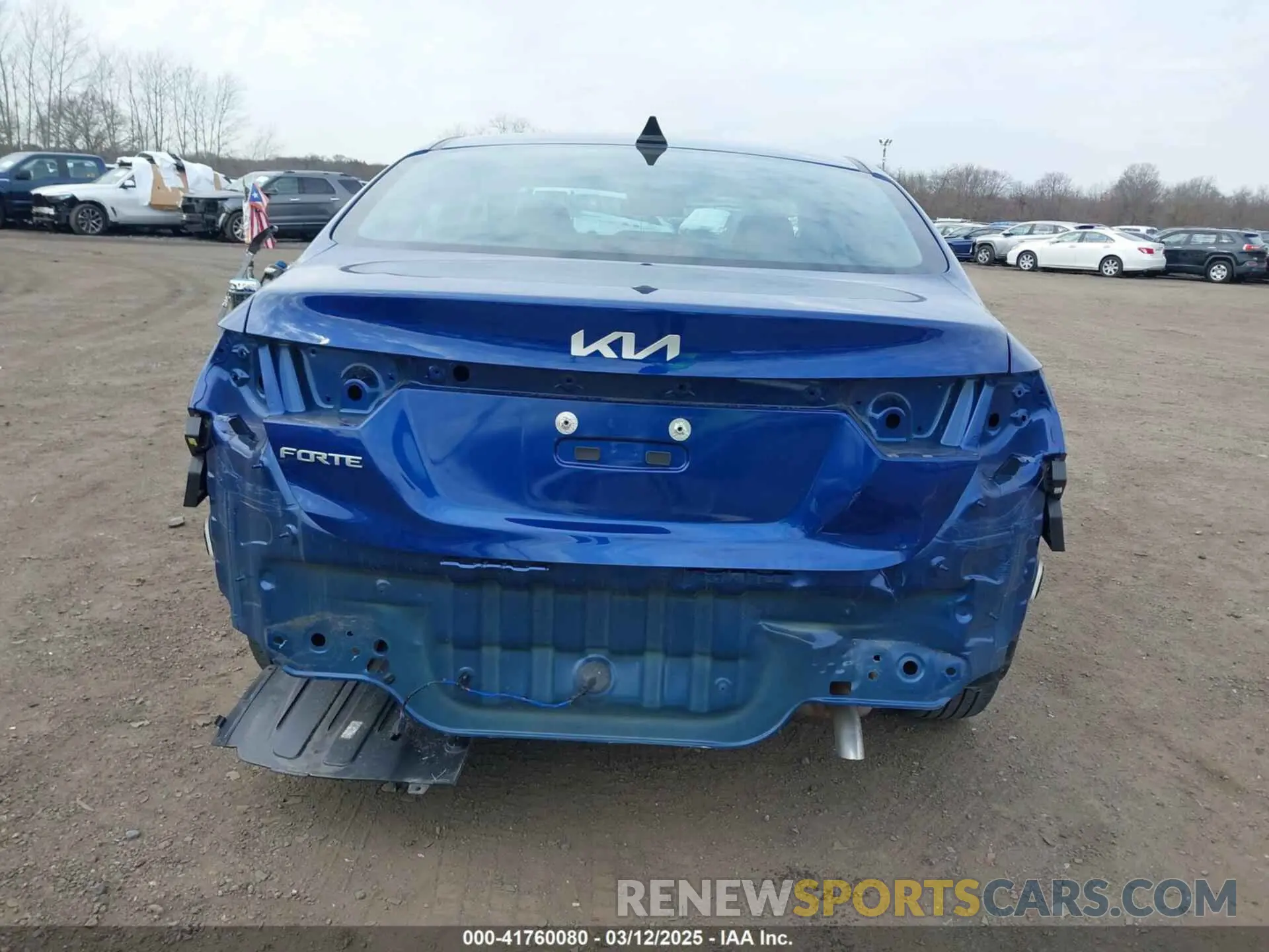 16 fotografías del automóvil dañado 3KPF24AD1PE602579 KIA FORTE 2023