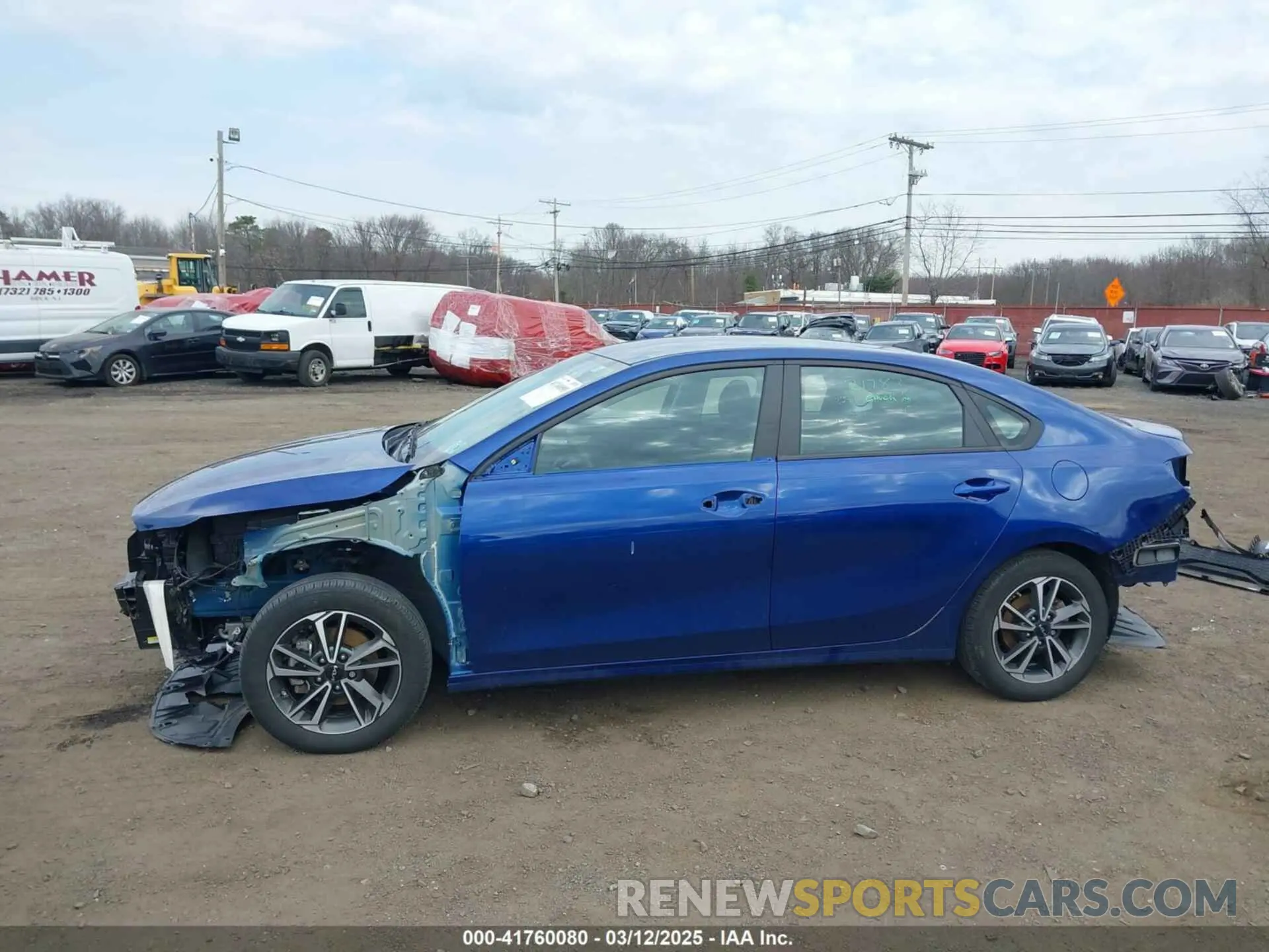 17 fotografías del automóvil dañado 3KPF24AD1PE602579 KIA FORTE 2023