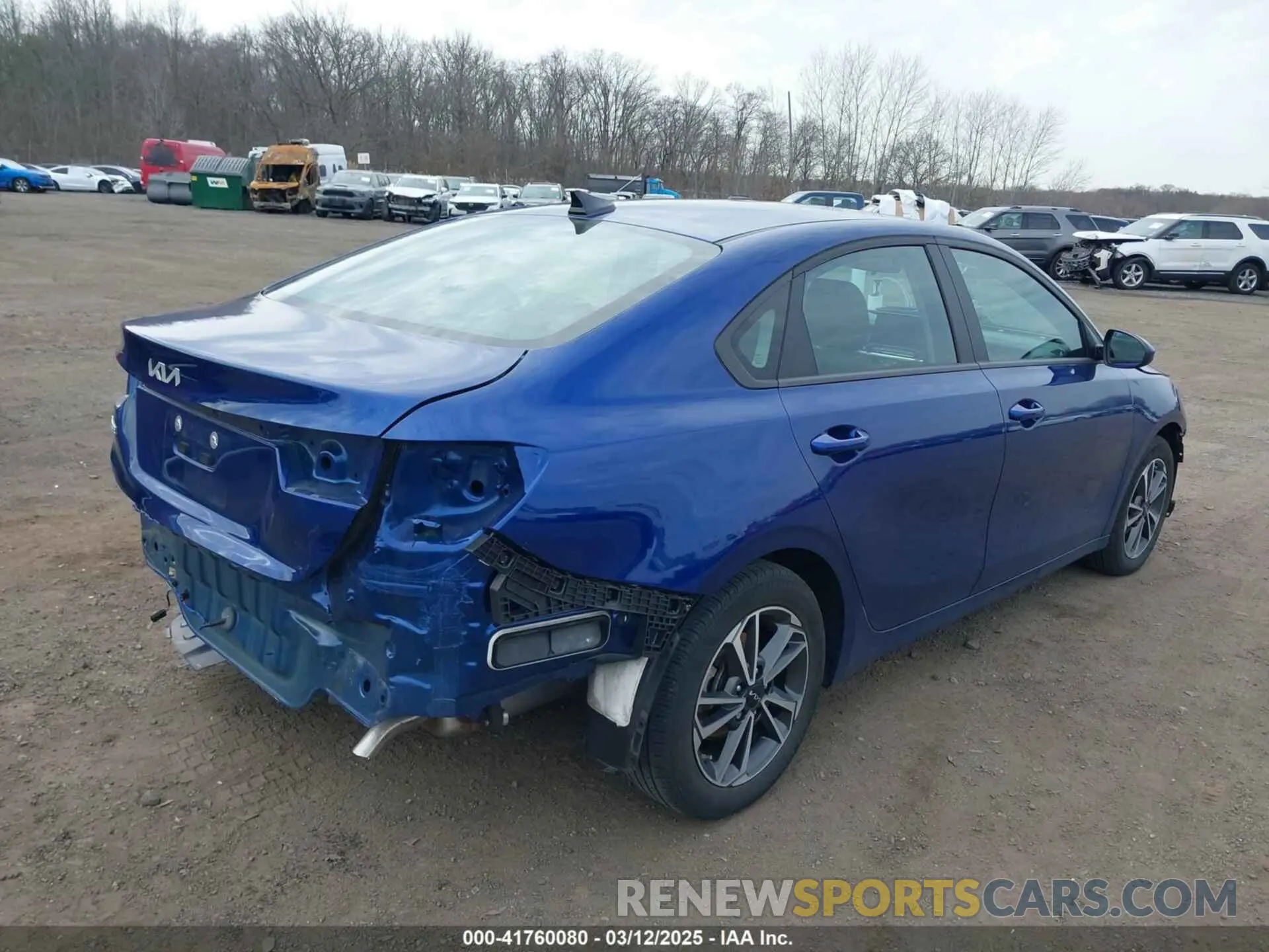 18 fotografías del automóvil dañado 3KPF24AD1PE602579 KIA FORTE 2023