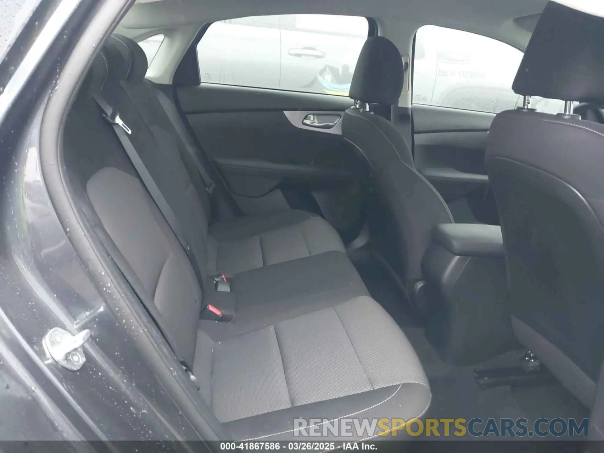 8 fotografías del automóvil dañado 3KPF24AD1PE607992 KIA FORTE 2023