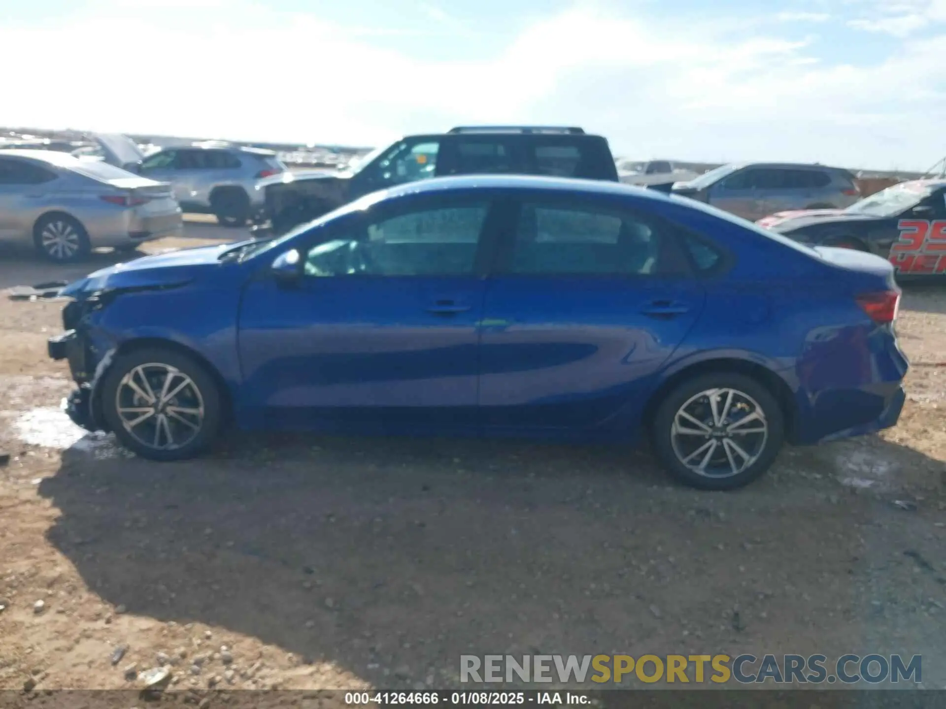 14 fotografías del automóvil dañado 3KPF24AD1PE613386 KIA FORTE 2023