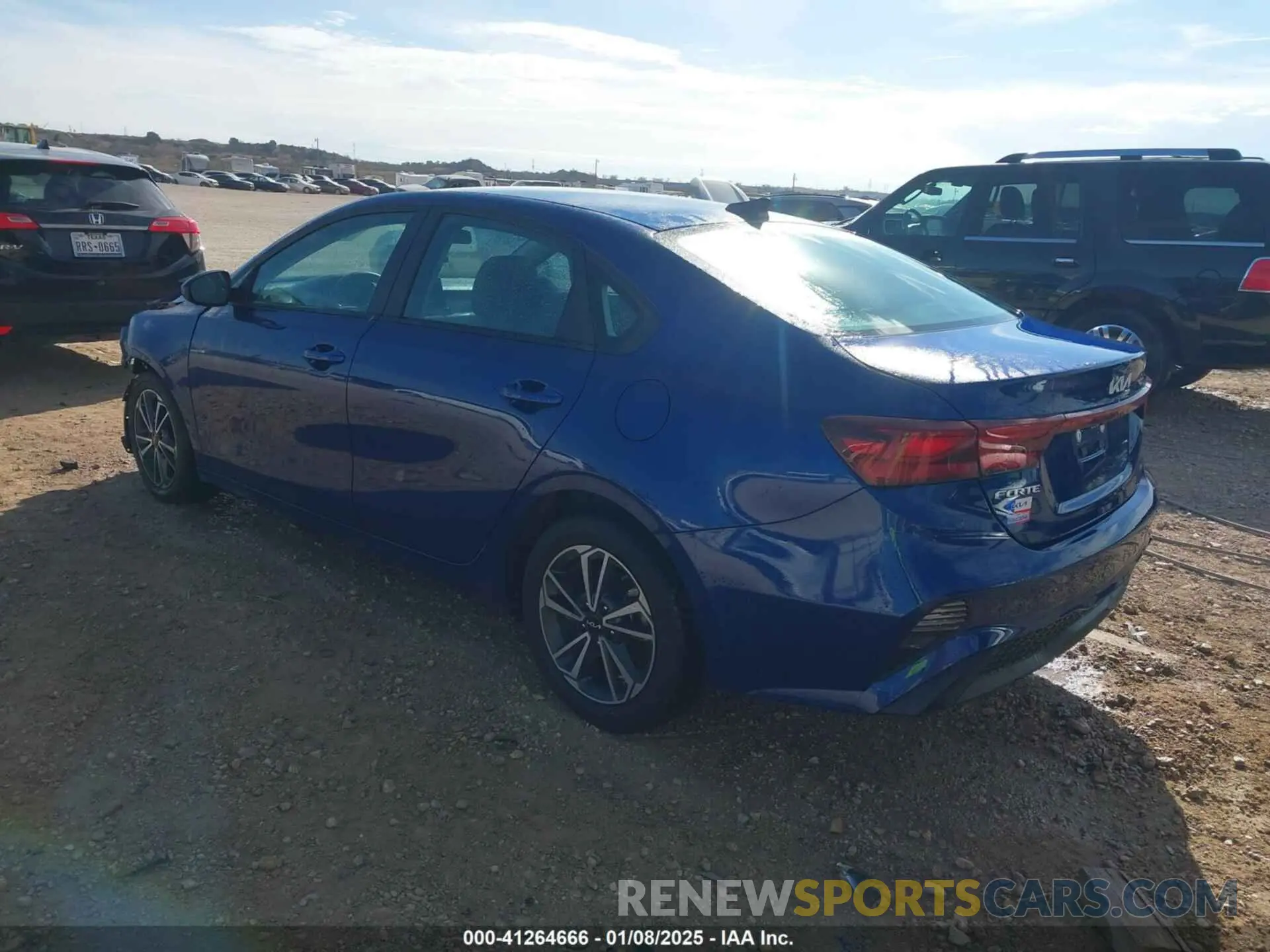 3 fotografías del automóvil dañado 3KPF24AD1PE613386 KIA FORTE 2023