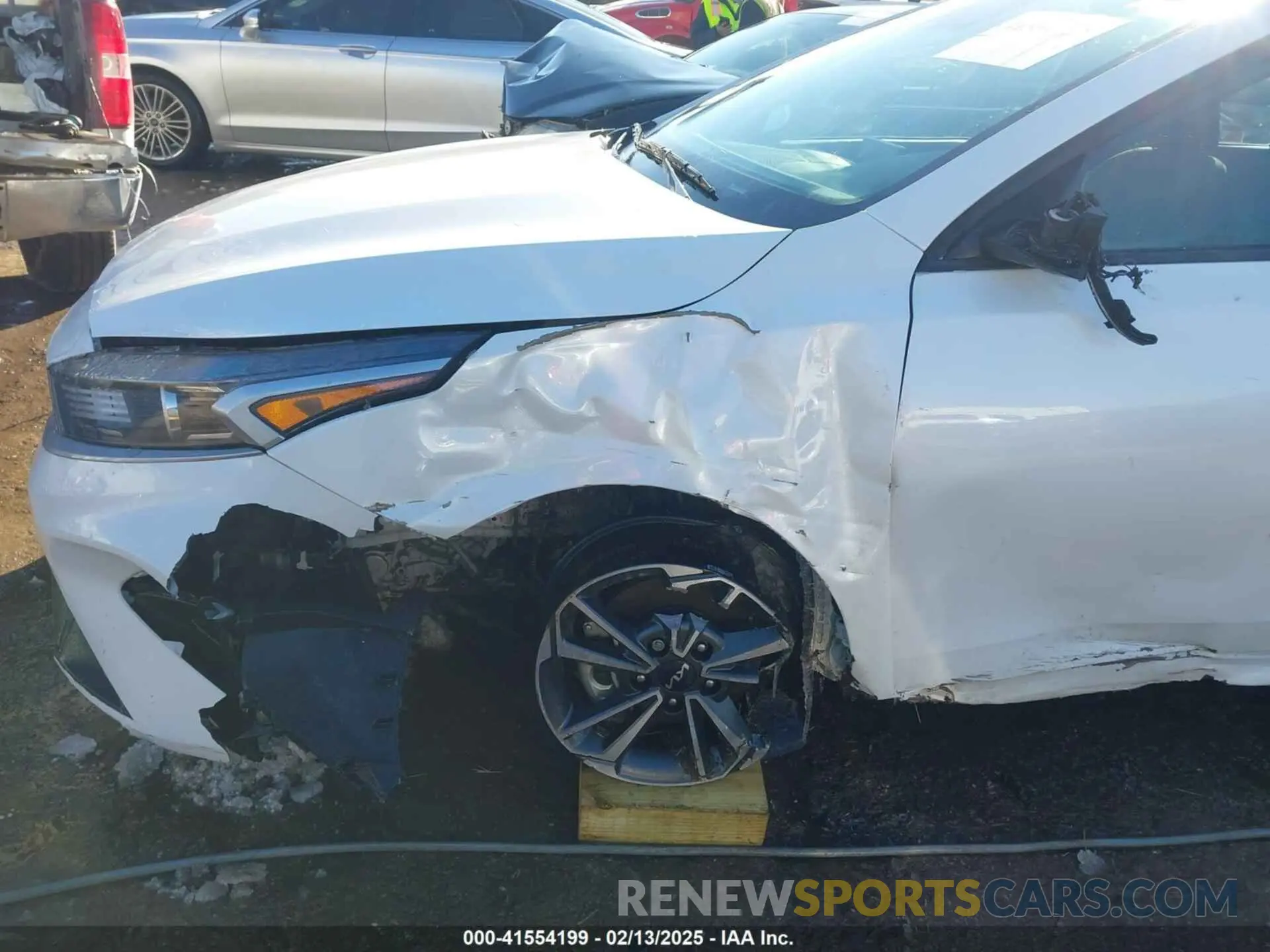 6 fotografías del automóvil dañado 3KPF24AD1PE621729 KIA FORTE 2023