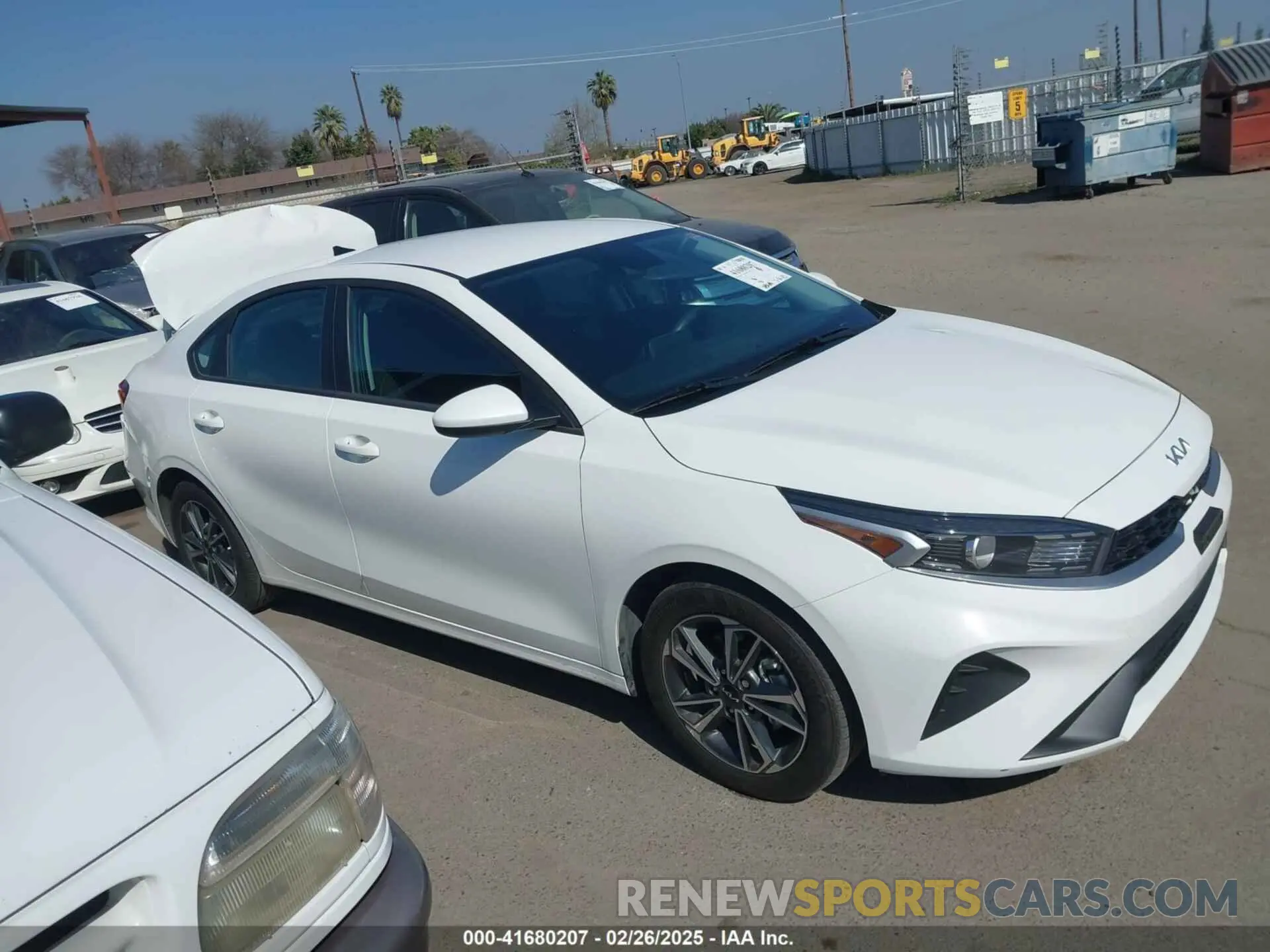 13 fotografías del automóvil dañado 3KPF24AD1PE652866 KIA FORTE 2023