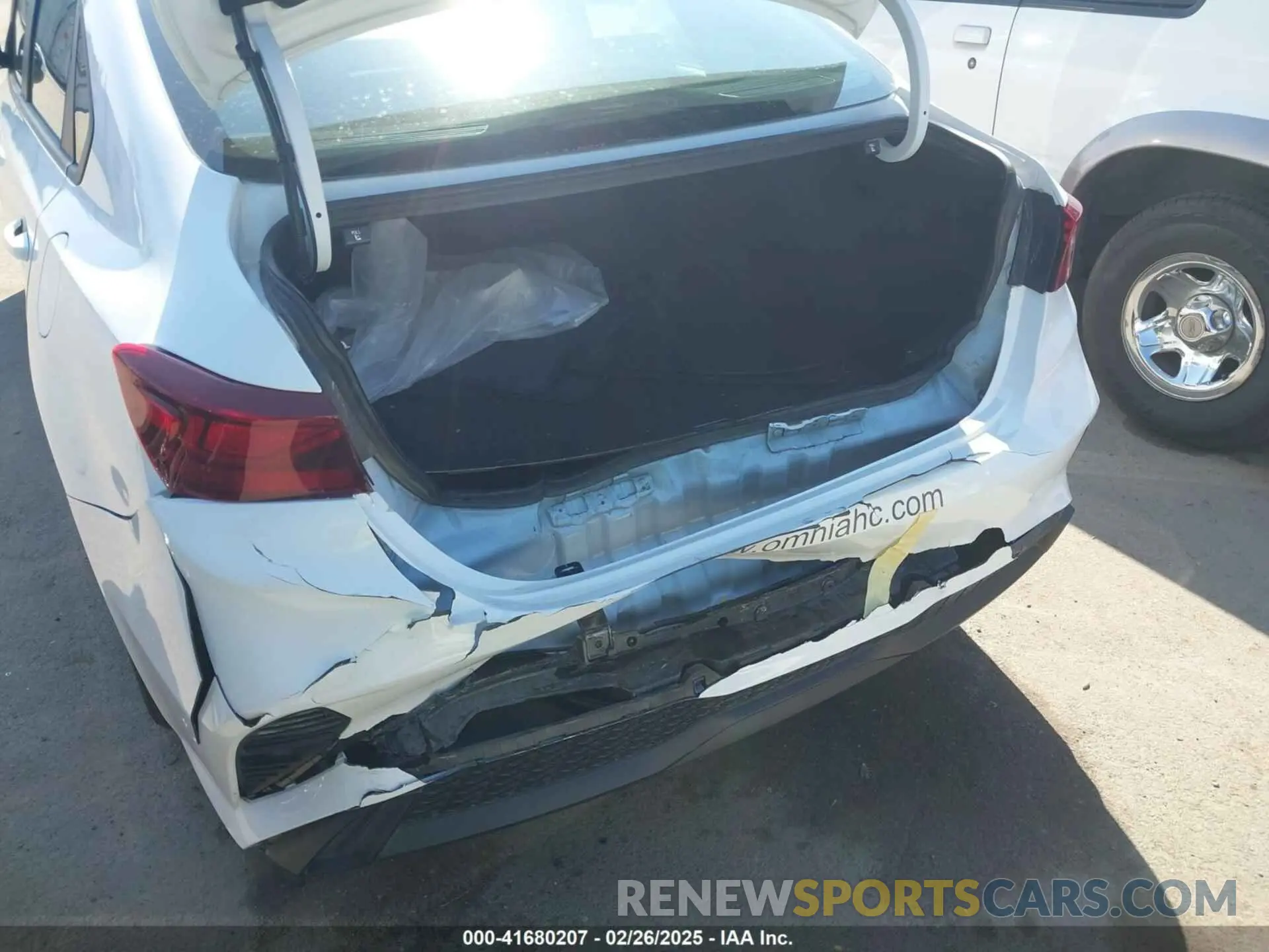 18 fotografías del automóvil dañado 3KPF24AD1PE652866 KIA FORTE 2023