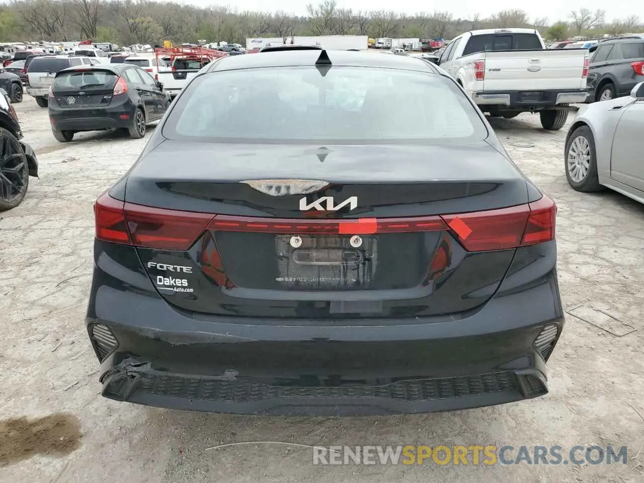 6 fotografías del automóvil dañado 3KPF24AD1PE669876 KIA FORTE 2023