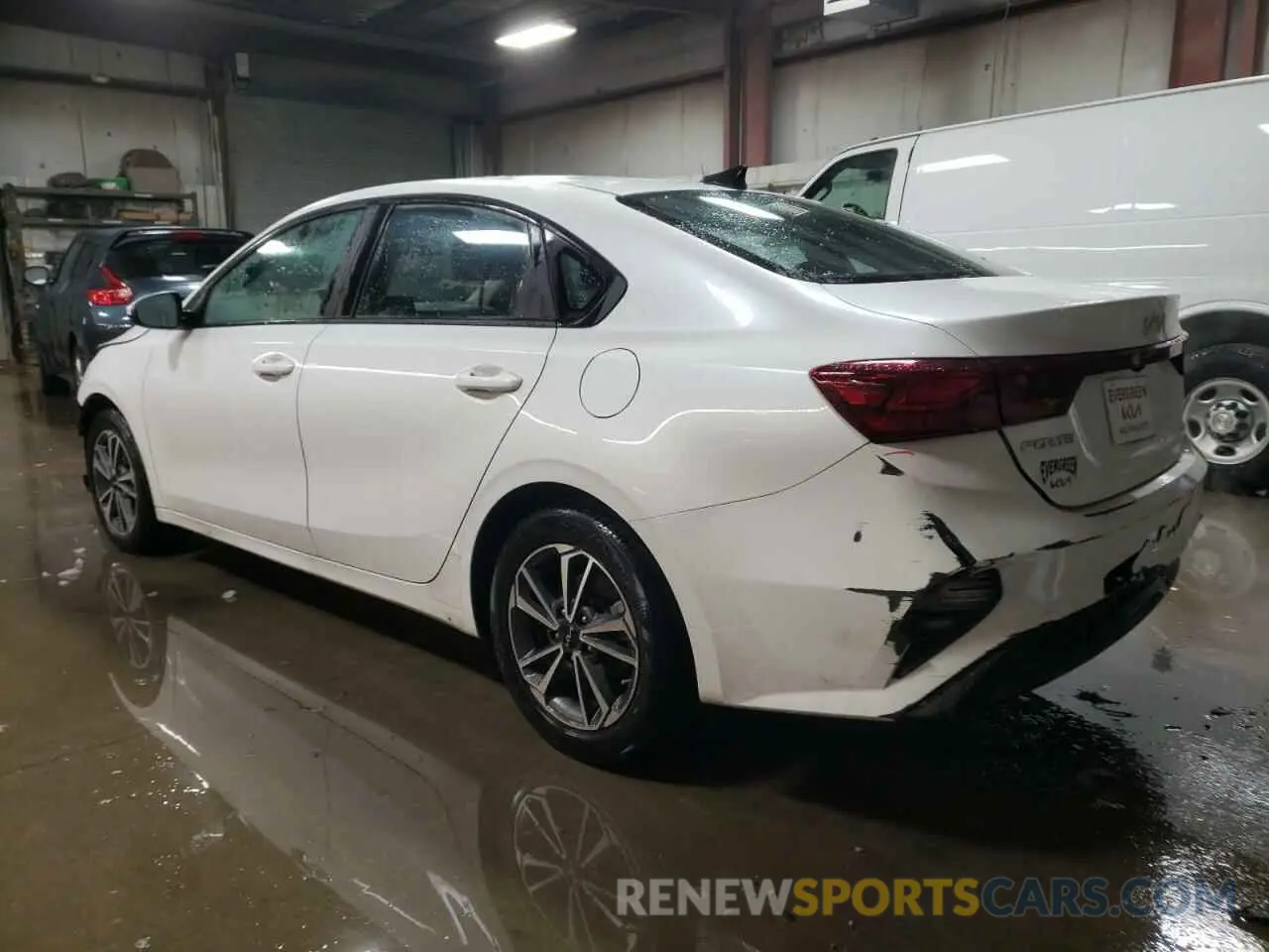 2 fotografías del automóvil dañado 3KPF24AD2PE509960 KIA FORTE 2023