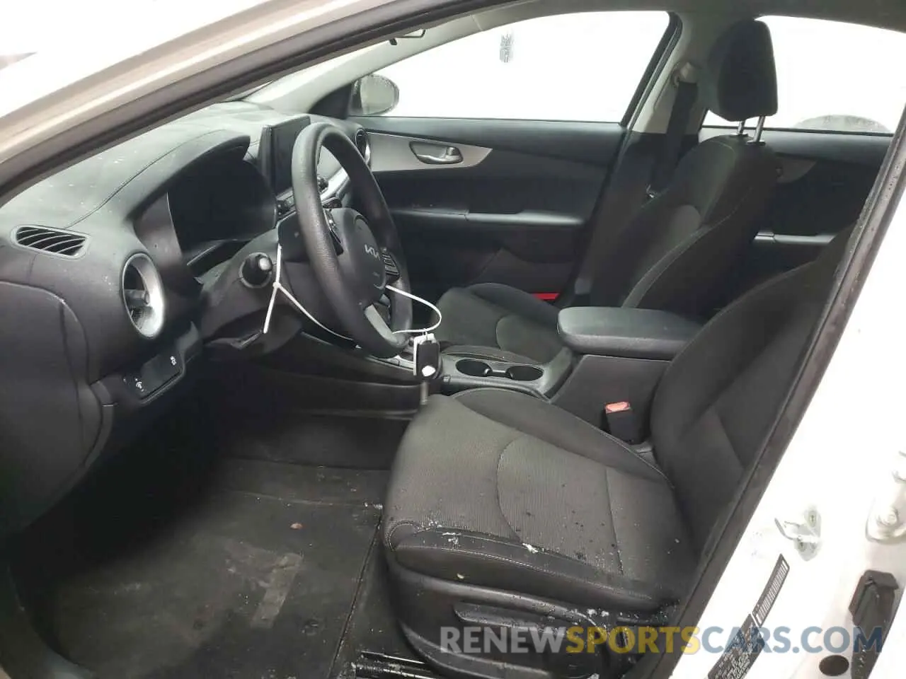 7 fotografías del automóvil dañado 3KPF24AD2PE509960 KIA FORTE 2023