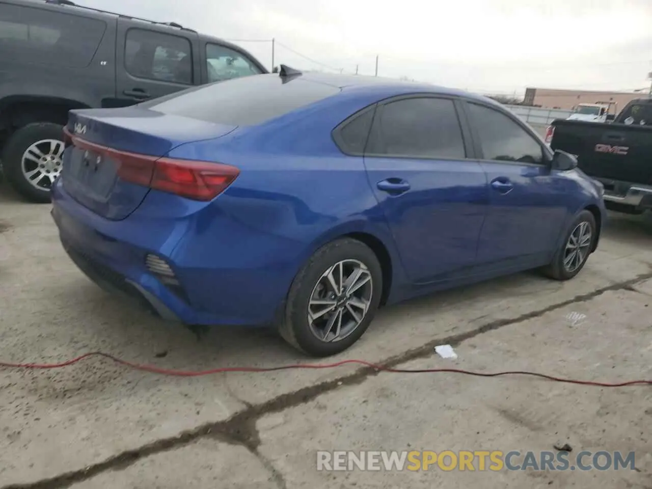 3 fotografías del automóvil dañado 3KPF24AD2PE525642 KIA FORTE 2023