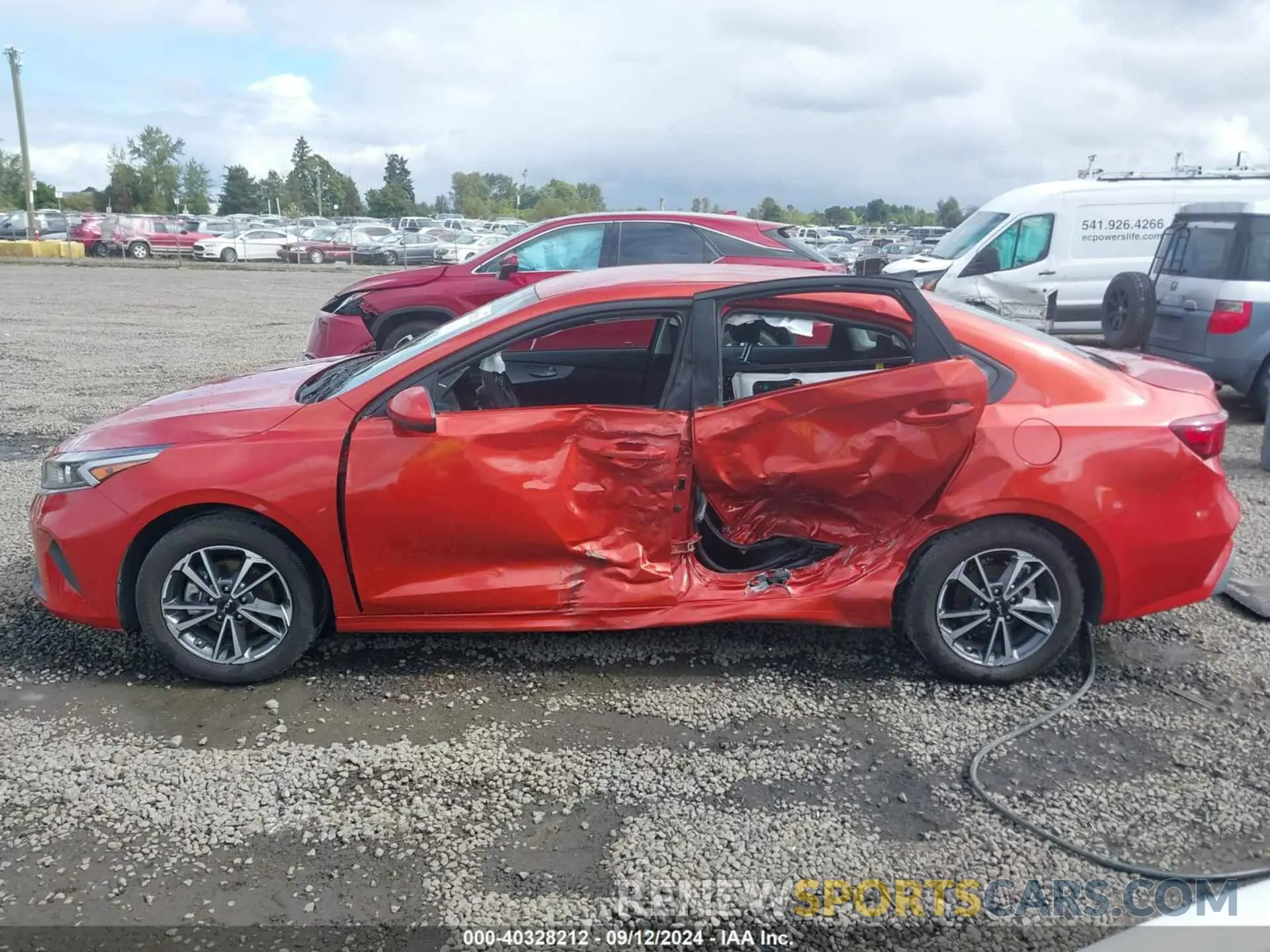 14 fotografías del automóvil dañado 3KPF24AD2PE526466 KIA FORTE 2023