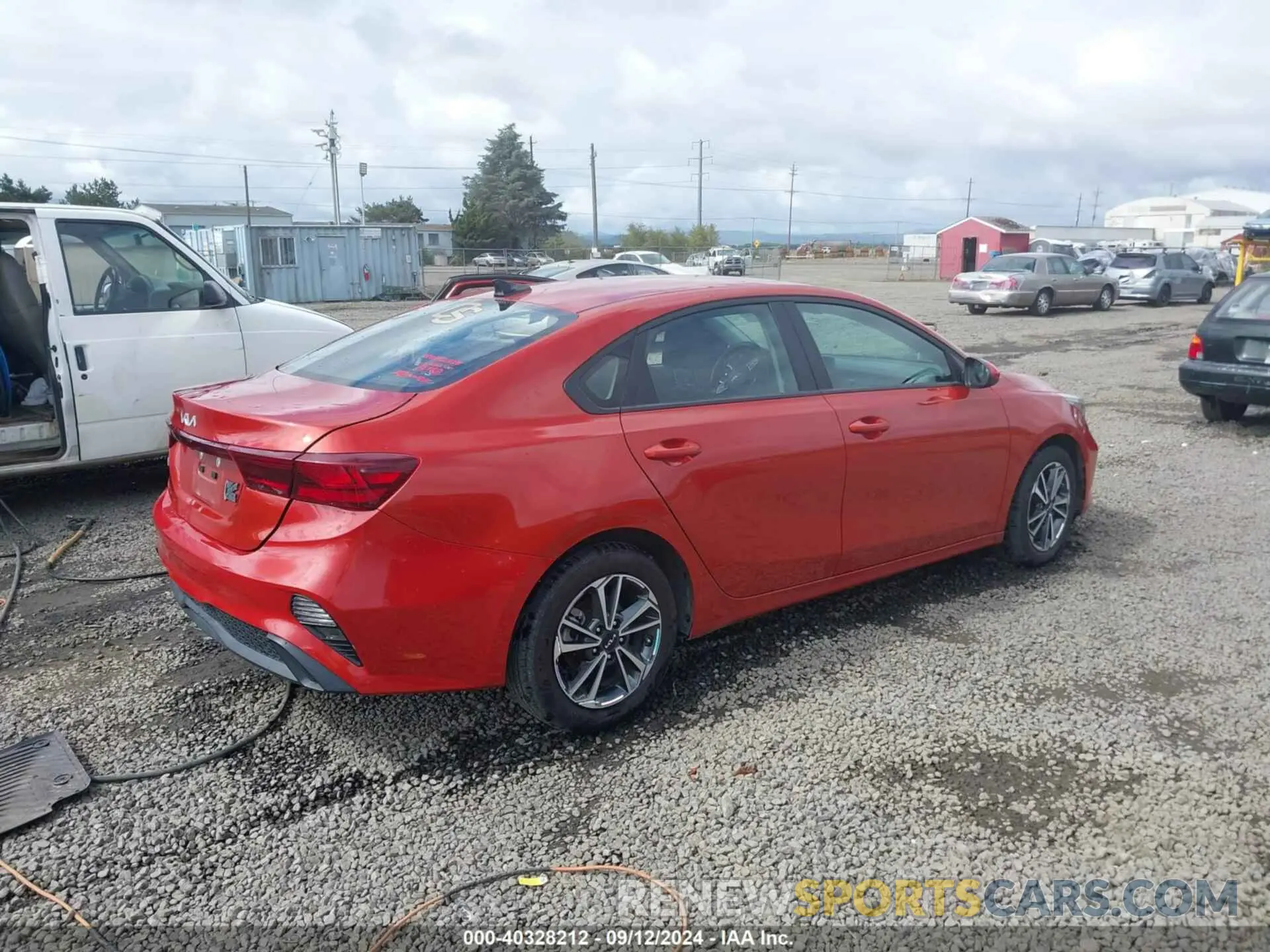 4 fotografías del automóvil dañado 3KPF24AD2PE526466 KIA FORTE 2023