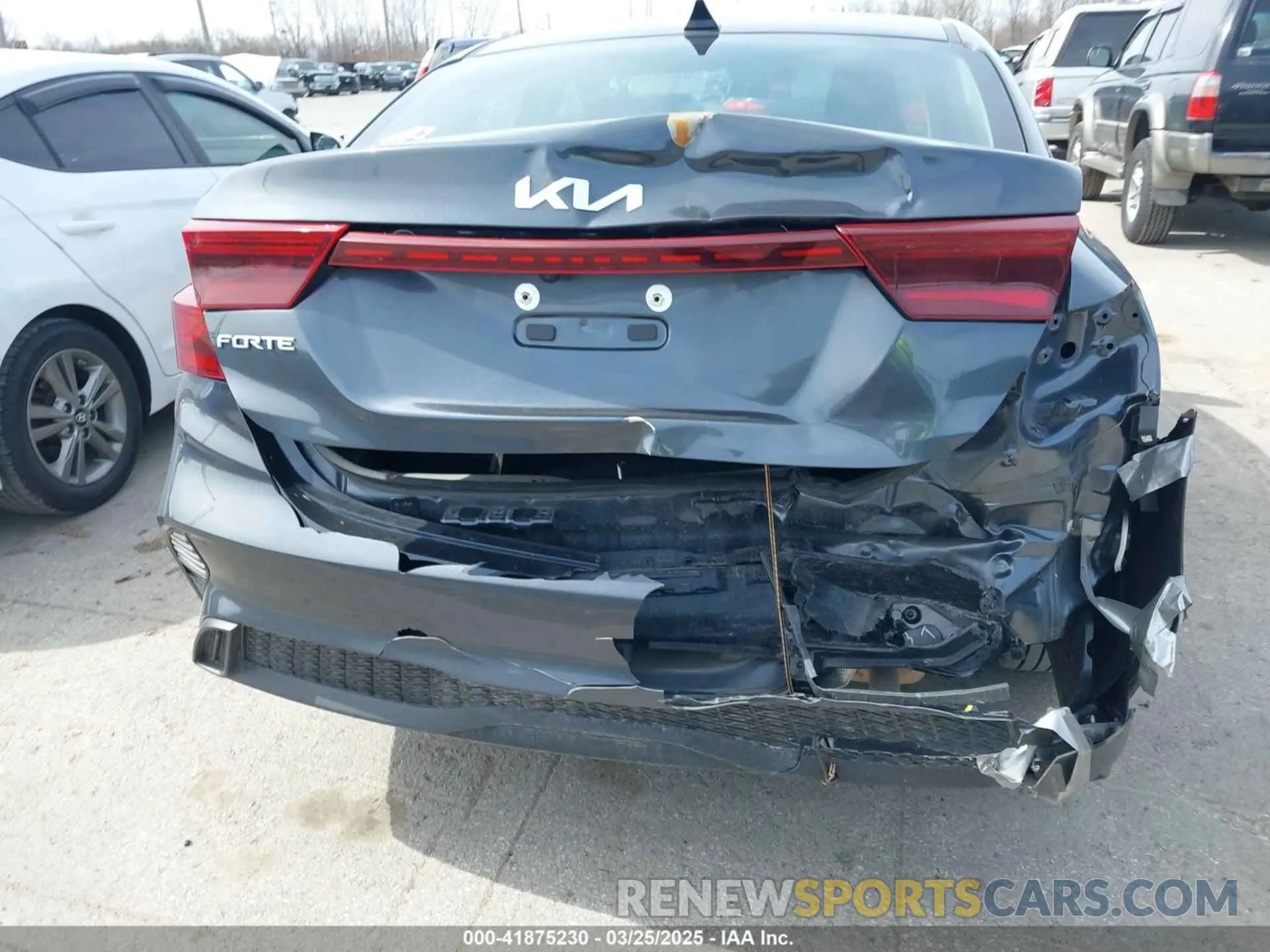 14 fotografías del automóvil dañado 3KPF24AD2PE551187 KIA FORTE 2023