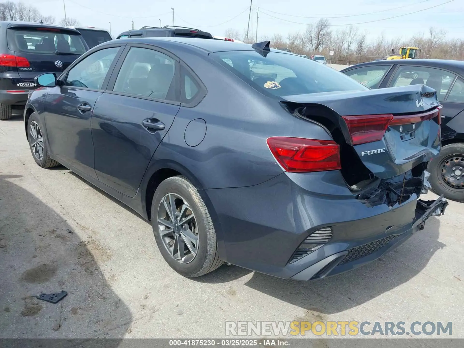 2 fotografías del automóvil dañado 3KPF24AD2PE551187 KIA FORTE 2023