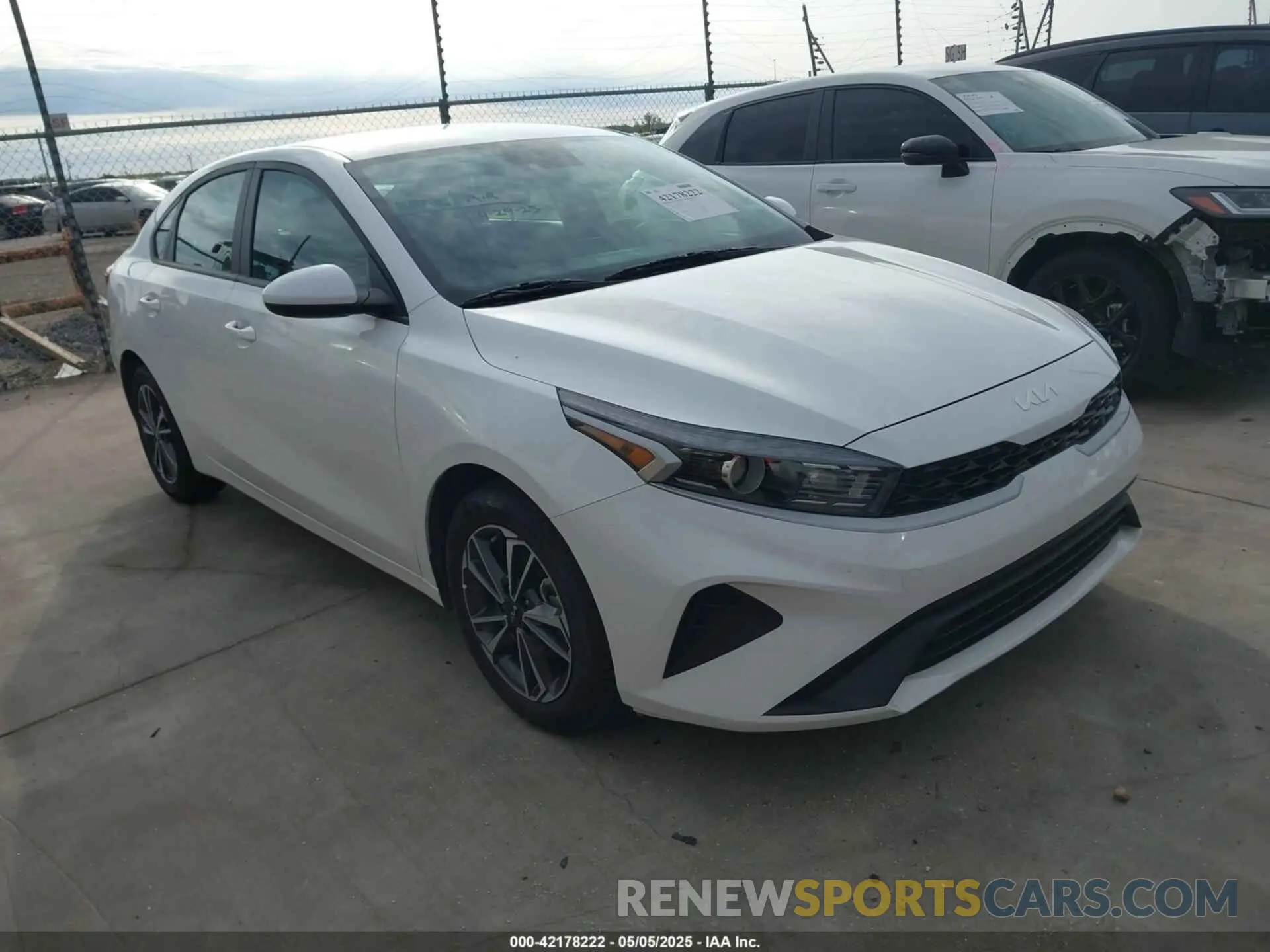 1 fotografías del automóvil dañado 3KPF24AD2PE602140 KIA FORTE 2023