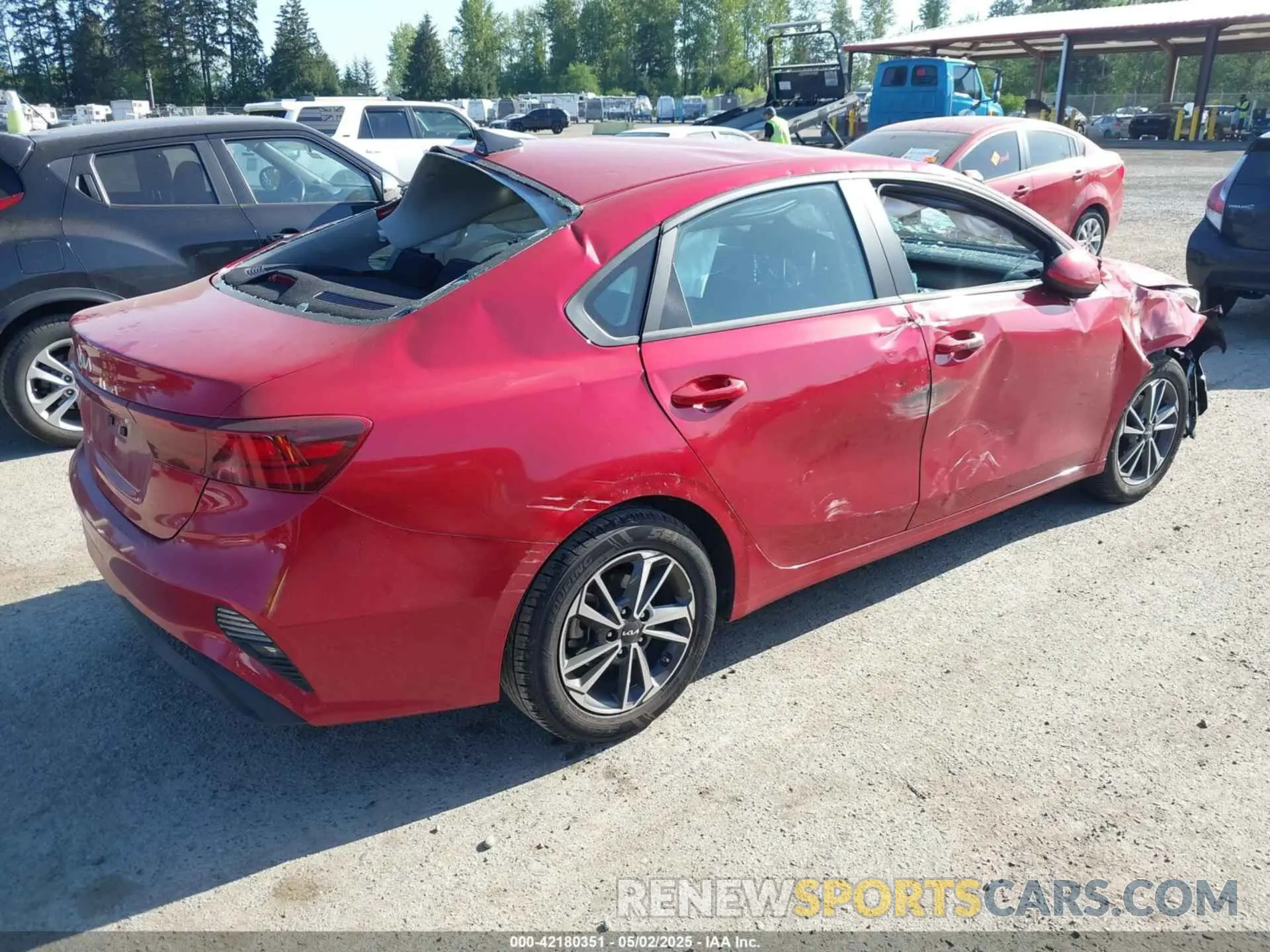 4 fotografías del automóvil dañado 3KPF24AD2PE612585 KIA FORTE 2023