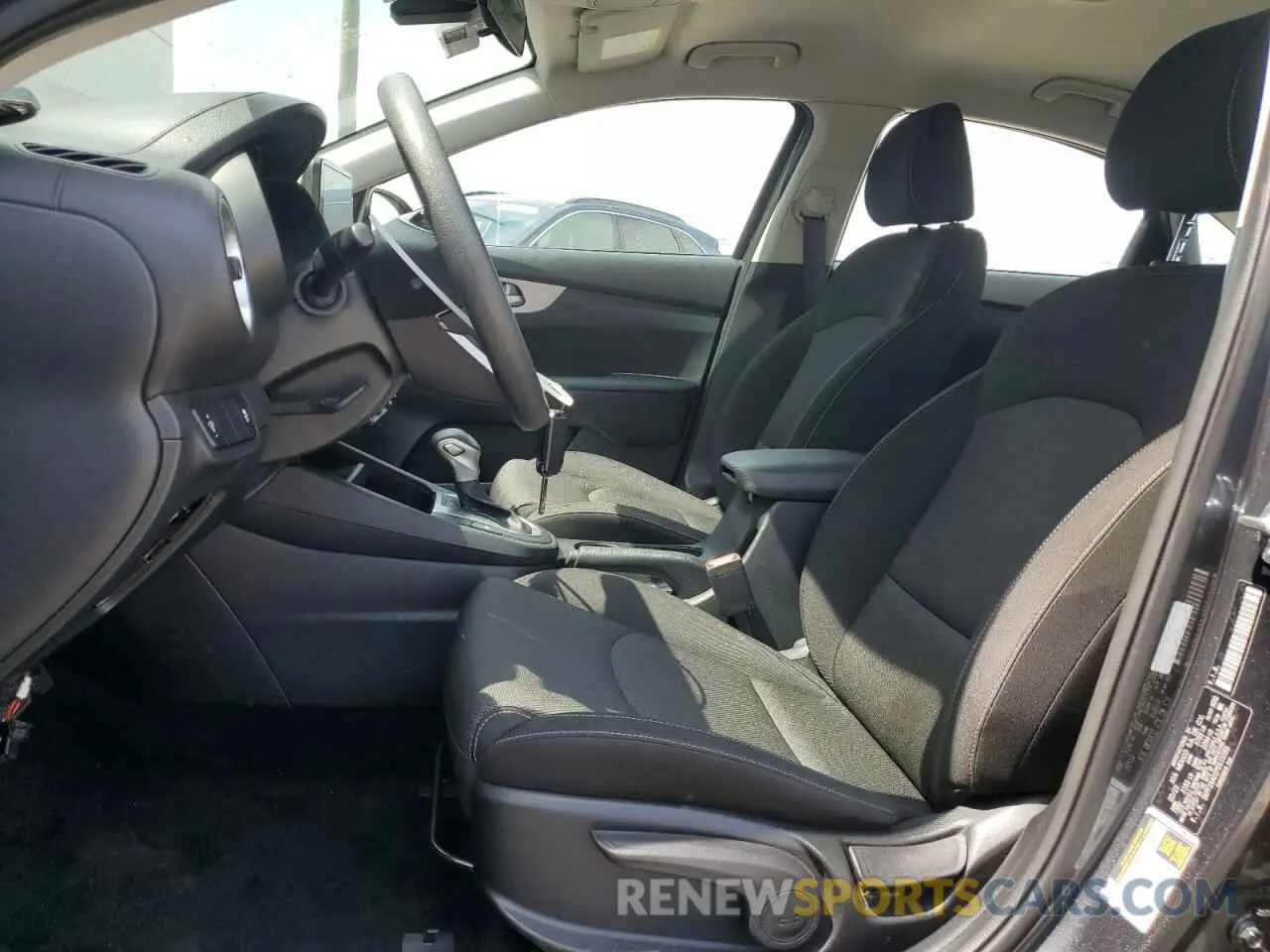 7 fotografías del automóvil dañado 3KPF24AD2PE615583 KIA FORTE 2023