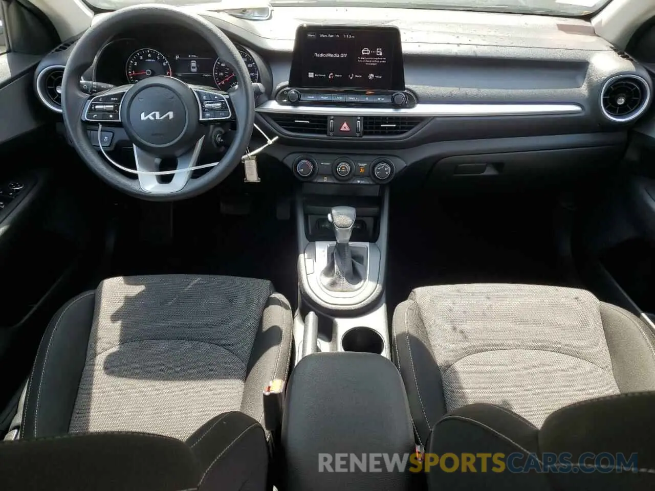 8 fotografías del automóvil dañado 3KPF24AD2PE615583 KIA FORTE 2023