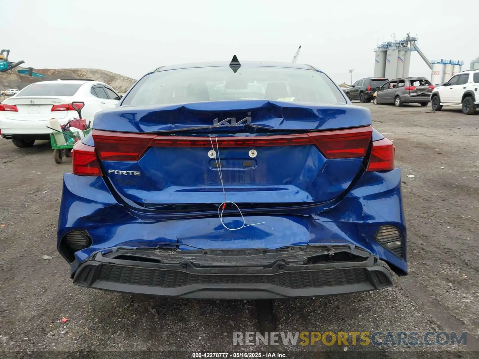 16 fotografías del automóvil dañado 3KPF24AD2PE624428 KIA FORTE 2023