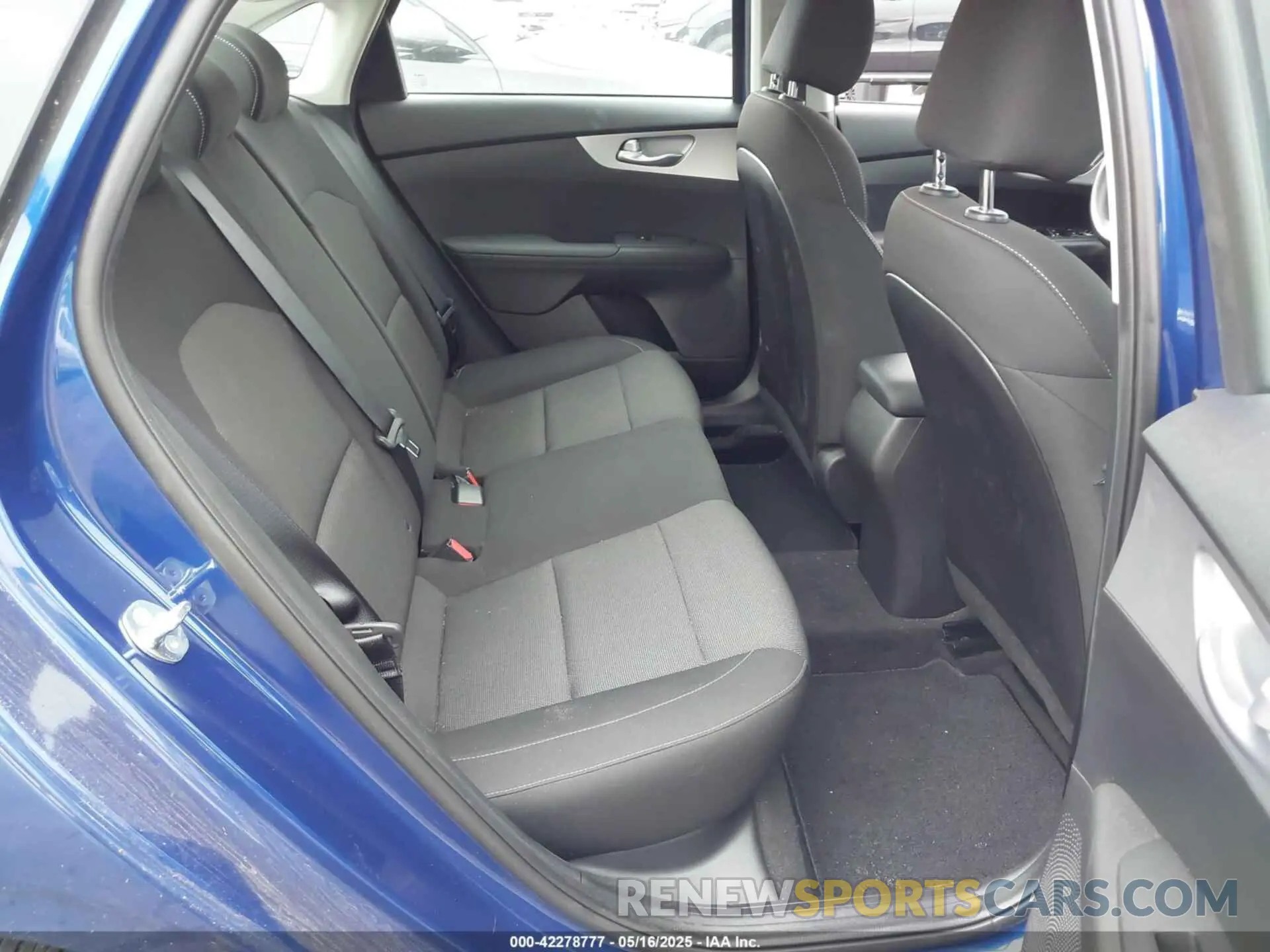 8 fotografías del automóvil dañado 3KPF24AD2PE624428 KIA FORTE 2023