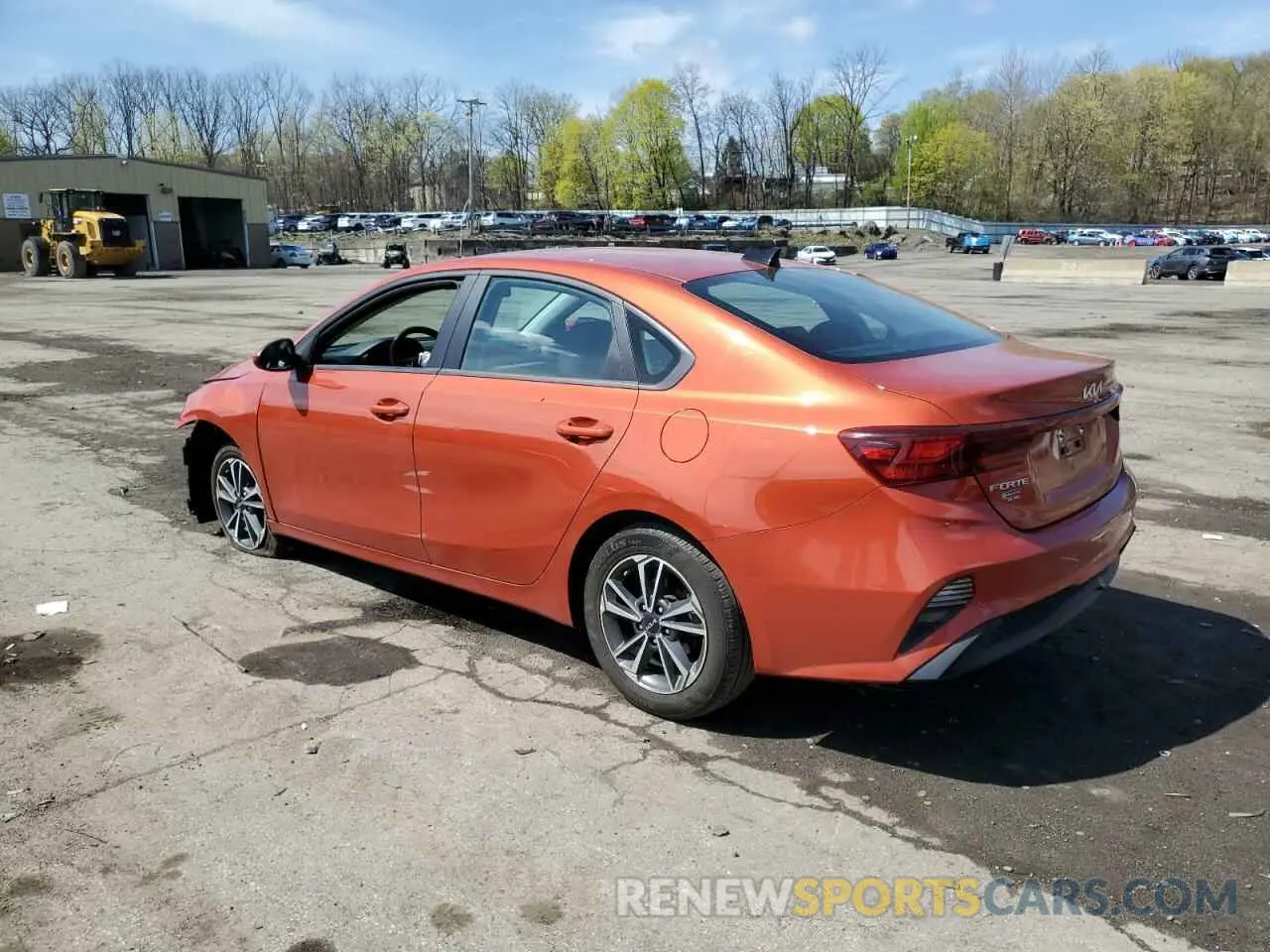 2 fotografías del automóvil dañado 3KPF24AD2PE627619 KIA FORTE 2023