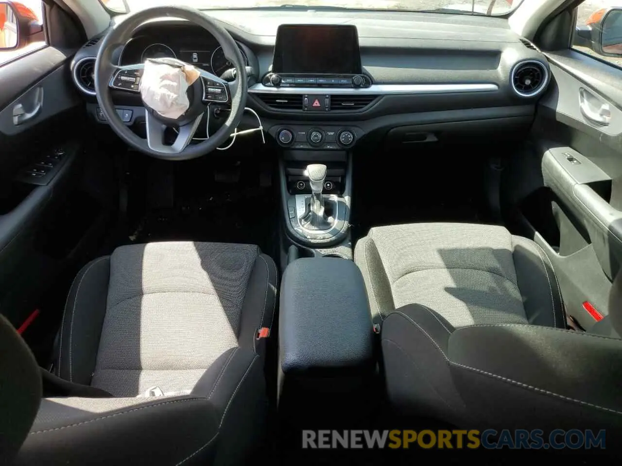 8 fotografías del automóvil dañado 3KPF24AD2PE627619 KIA FORTE 2023