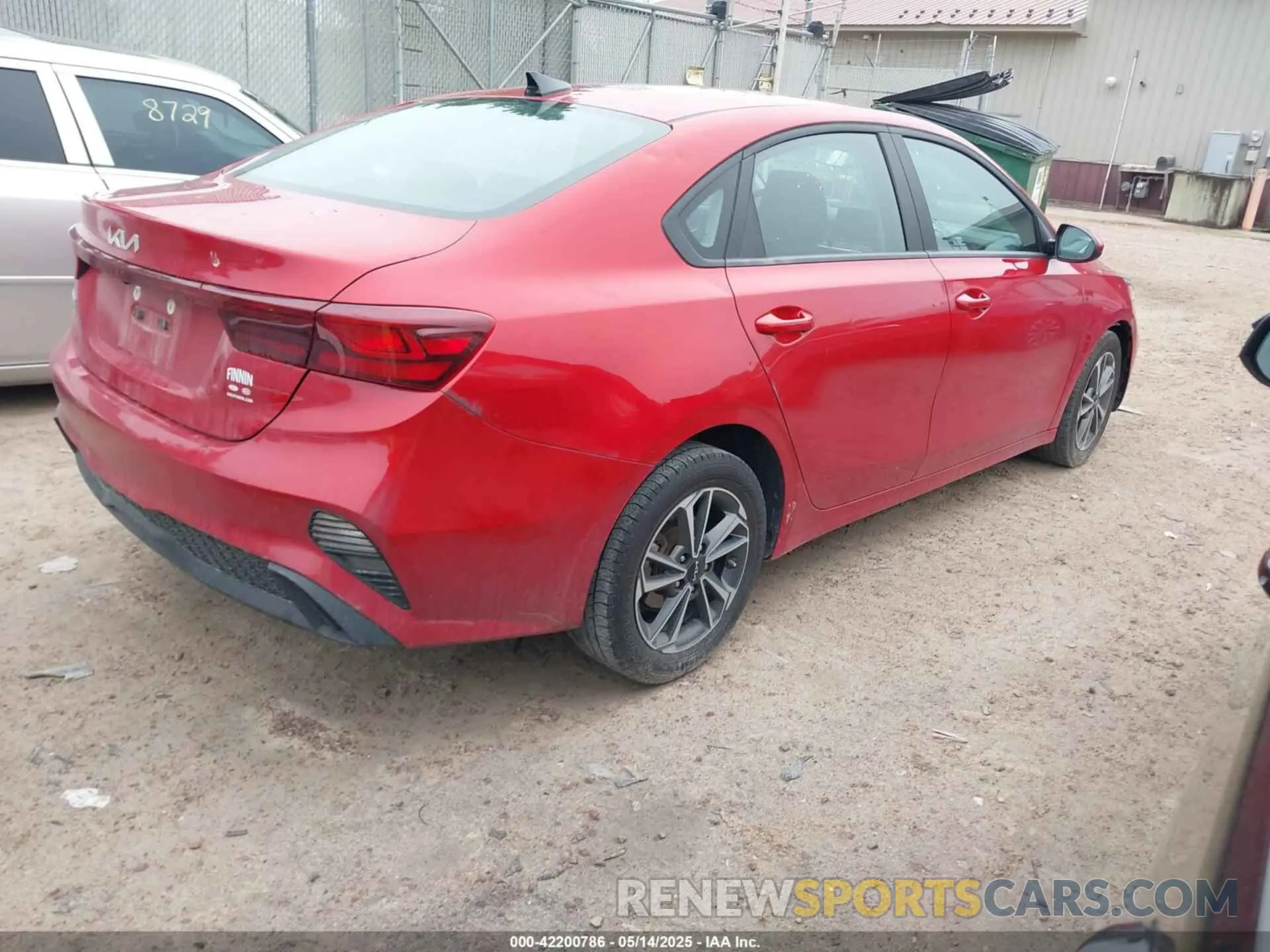 4 fotografías del automóvil dañado 3KPF24AD2PE628558 KIA FORTE 2023