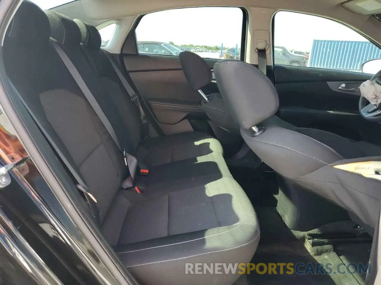 11 fotografías del automóvil dañado 3KPF24AD2PE629211 KIA FORTE 2023