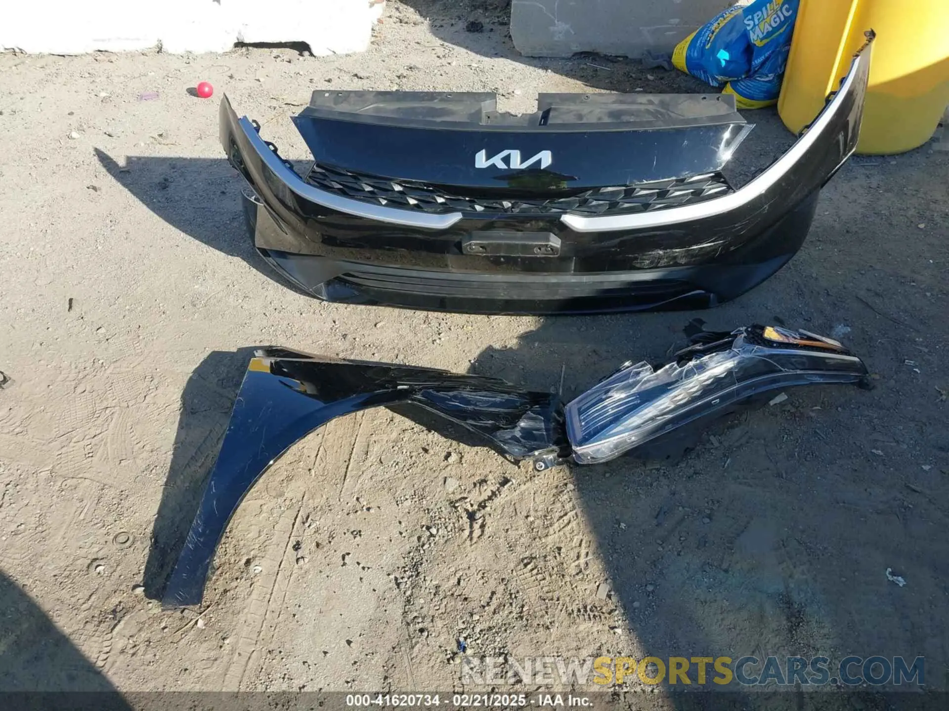 12 fotografías del automóvil dañado 3KPF24AD2PE652312 KIA FORTE 2023