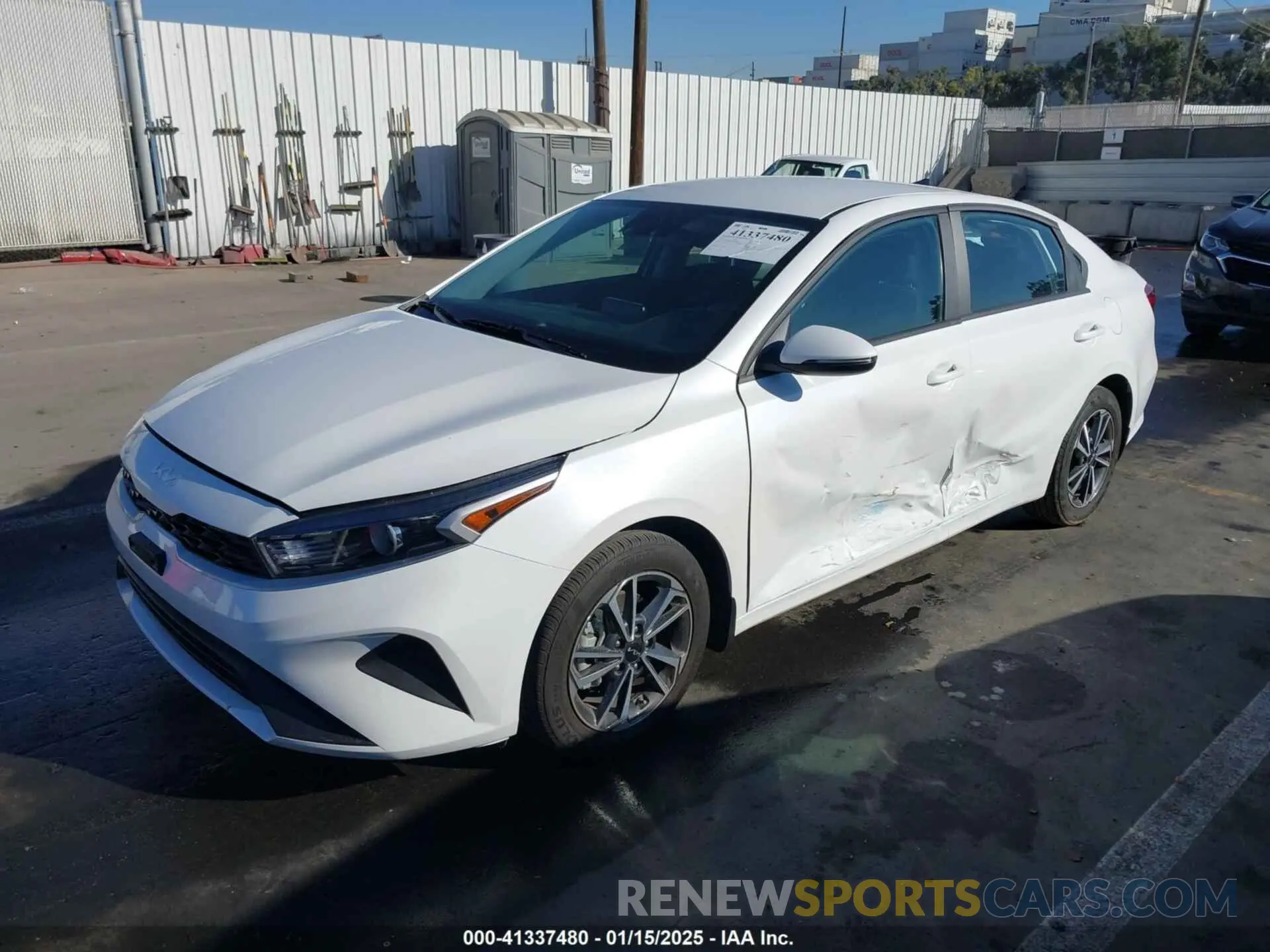 2 fotografías del automóvil dañado 3KPF24AD2PE655291 KIA FORTE 2023