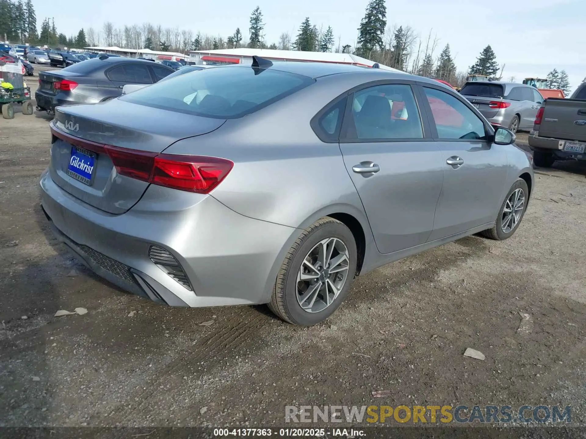 4 fotografías del automóvil dañado 3KPF24AD2PE686086 KIA FORTE 2023