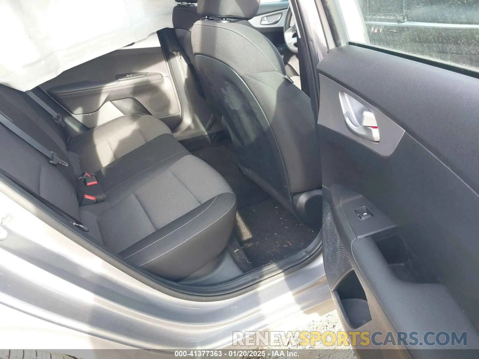 8 fotografías del automóvil dañado 3KPF24AD2PE686086 KIA FORTE 2023