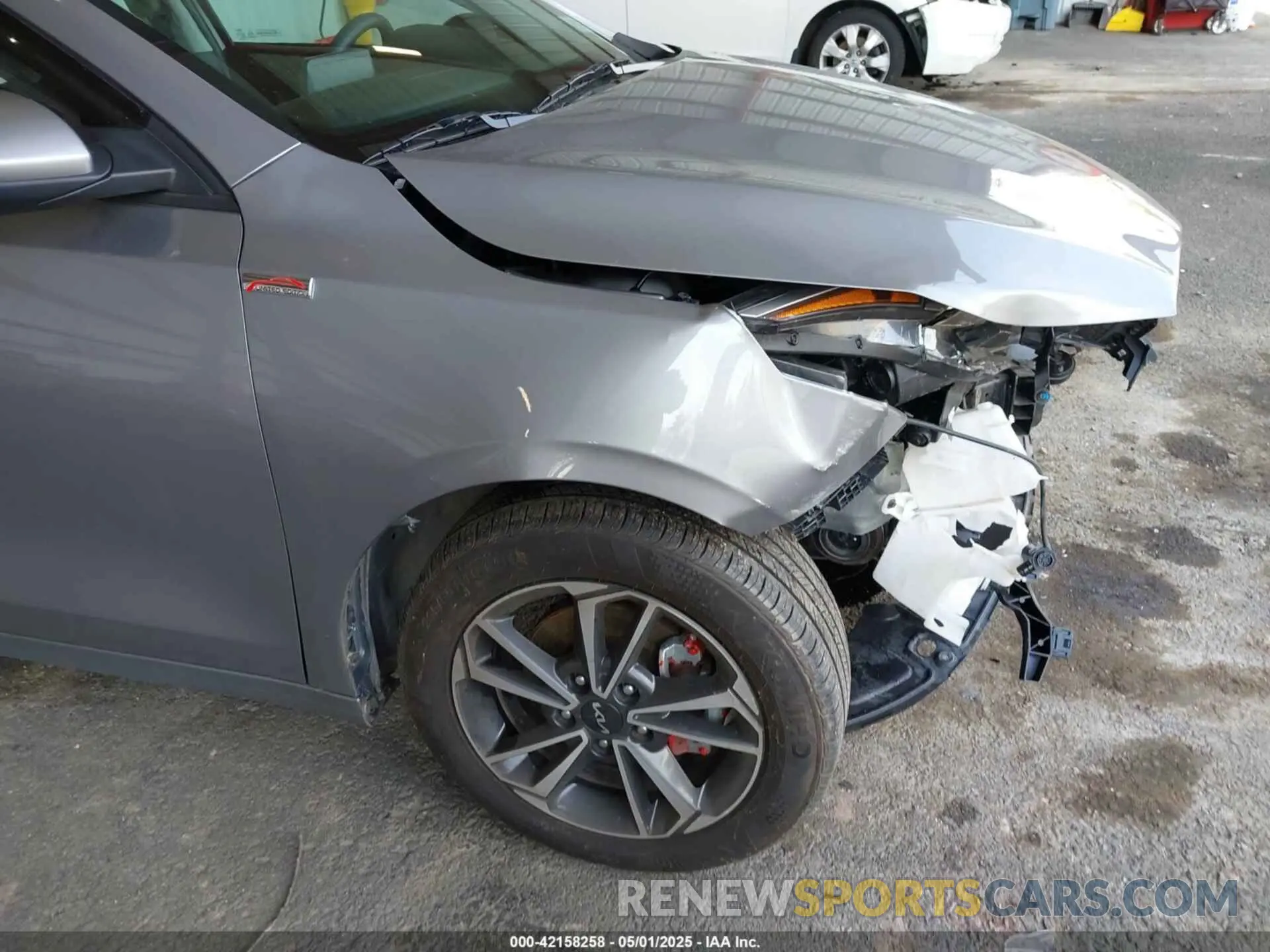 17 fotografías del automóvil dañado 3KPF24AD2PE691594 KIA FORTE 2023