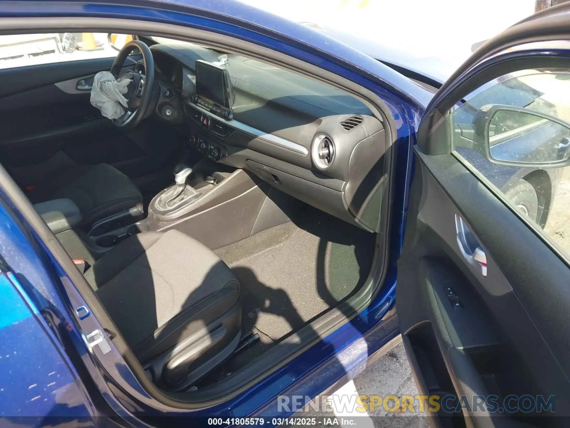 5 fotografías del automóvil dañado 3KPF24AD3PE507263 KIA FORTE 2023