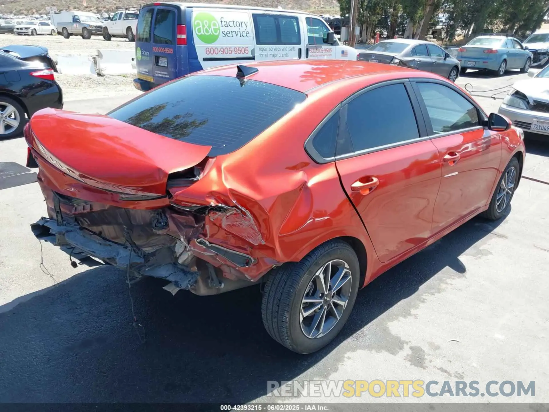 4 fotografías del automóvil dañado 3KPF24AD3PE508977 KIA FORTE 2023
