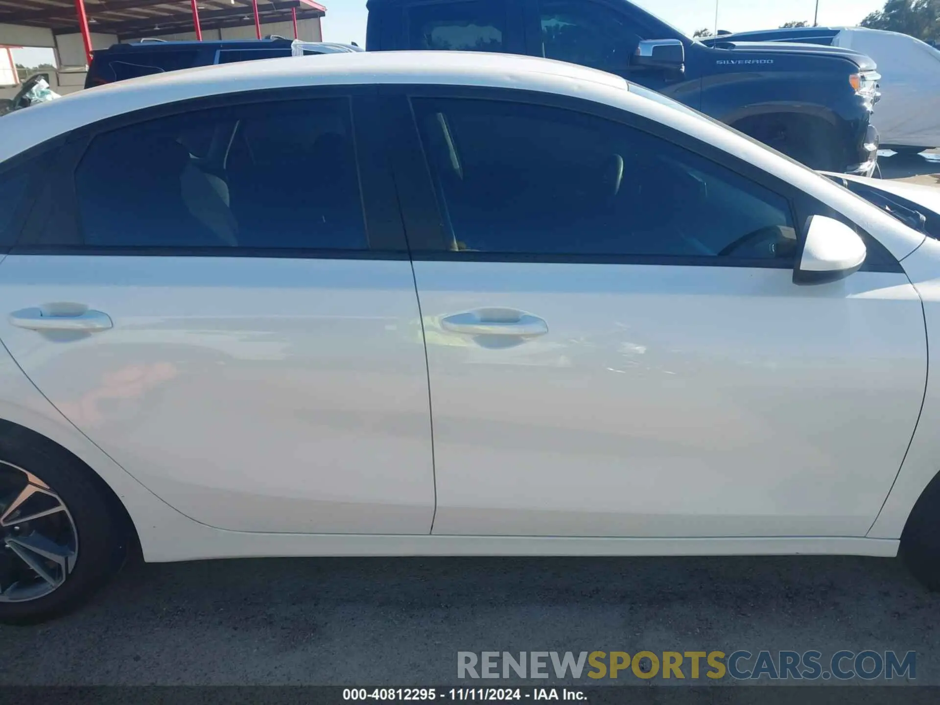 13 fotografías del automóvil dañado 3KPF24AD3PE539081 KIA FORTE 2023