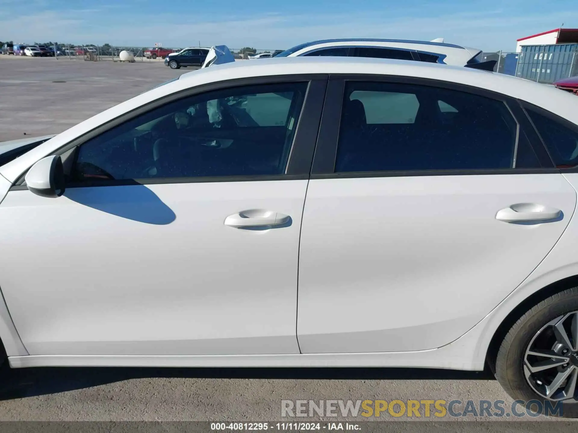 14 fotografías del automóvil dañado 3KPF24AD3PE539081 KIA FORTE 2023