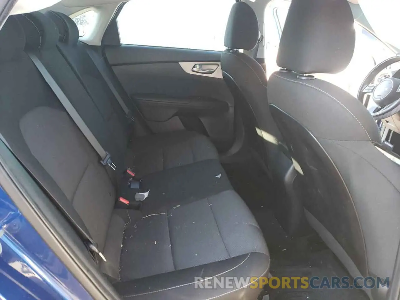 10 fotografías del automóvil dañado 3KPF24AD3PE625555 KIA FORTE 2023