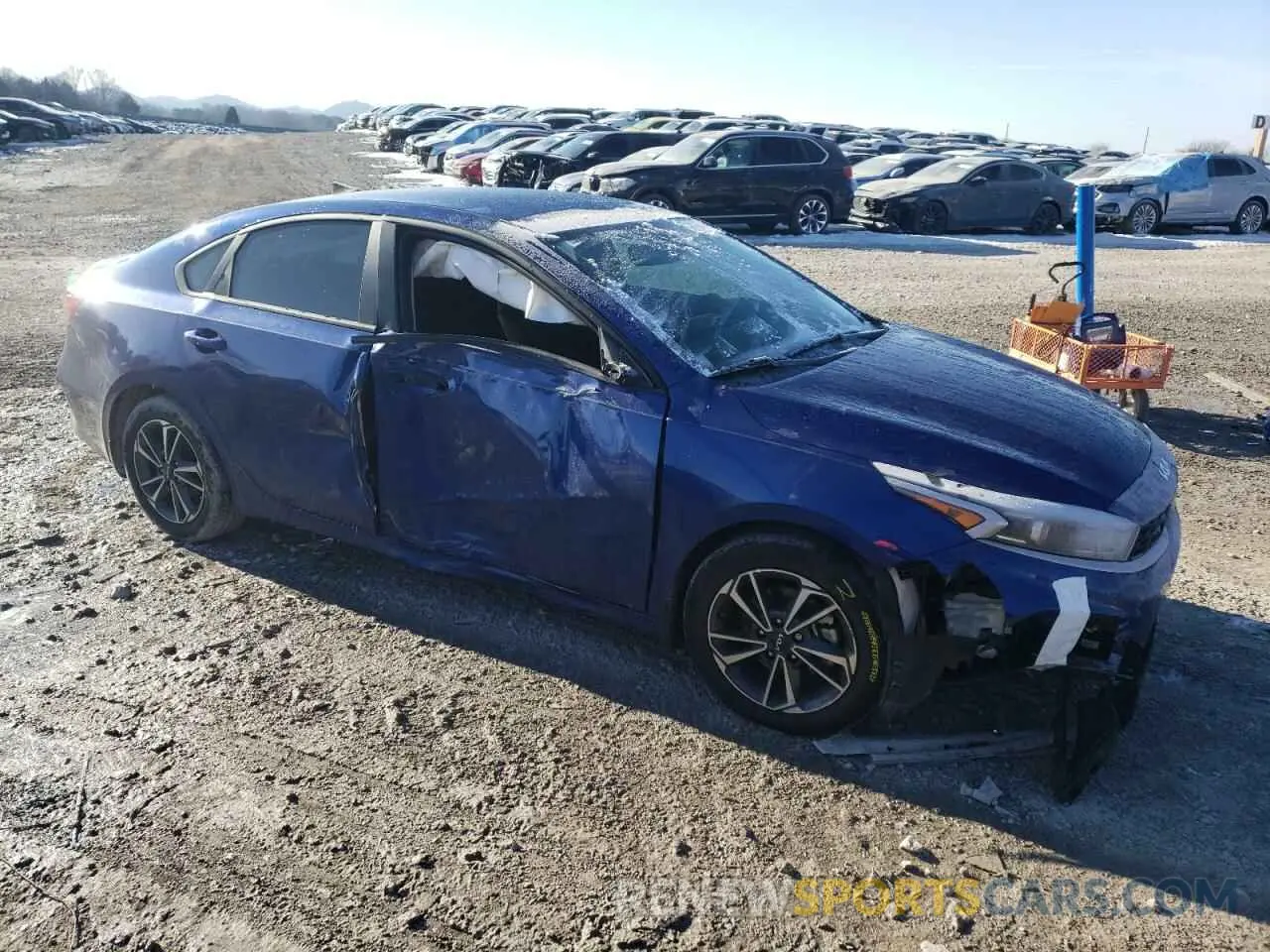 4 fotografías del automóvil dañado 3KPF24AD3PE625555 KIA FORTE 2023