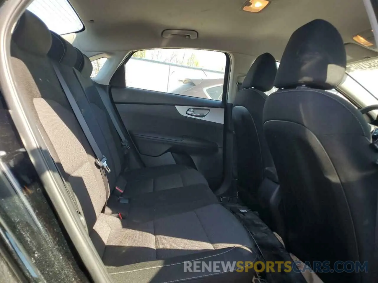 10 fotografías del automóvil dañado 3KPF24AD3PE637947 KIA FORTE 2023