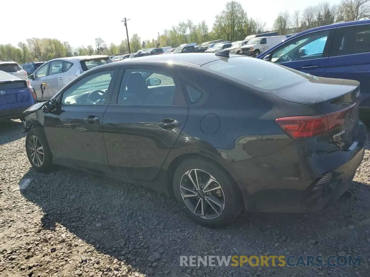 2 fotografías del automóvil dañado 3KPF24AD3PE637947 KIA FORTE 2023