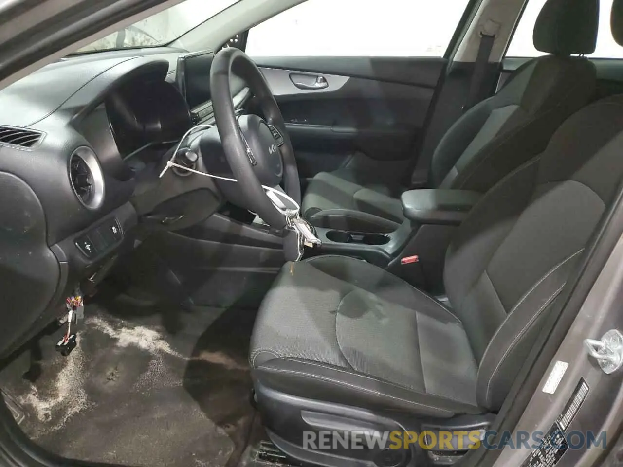 7 fotografías del automóvil dañado 3KPF24AD4PE530695 KIA FORTE 2023