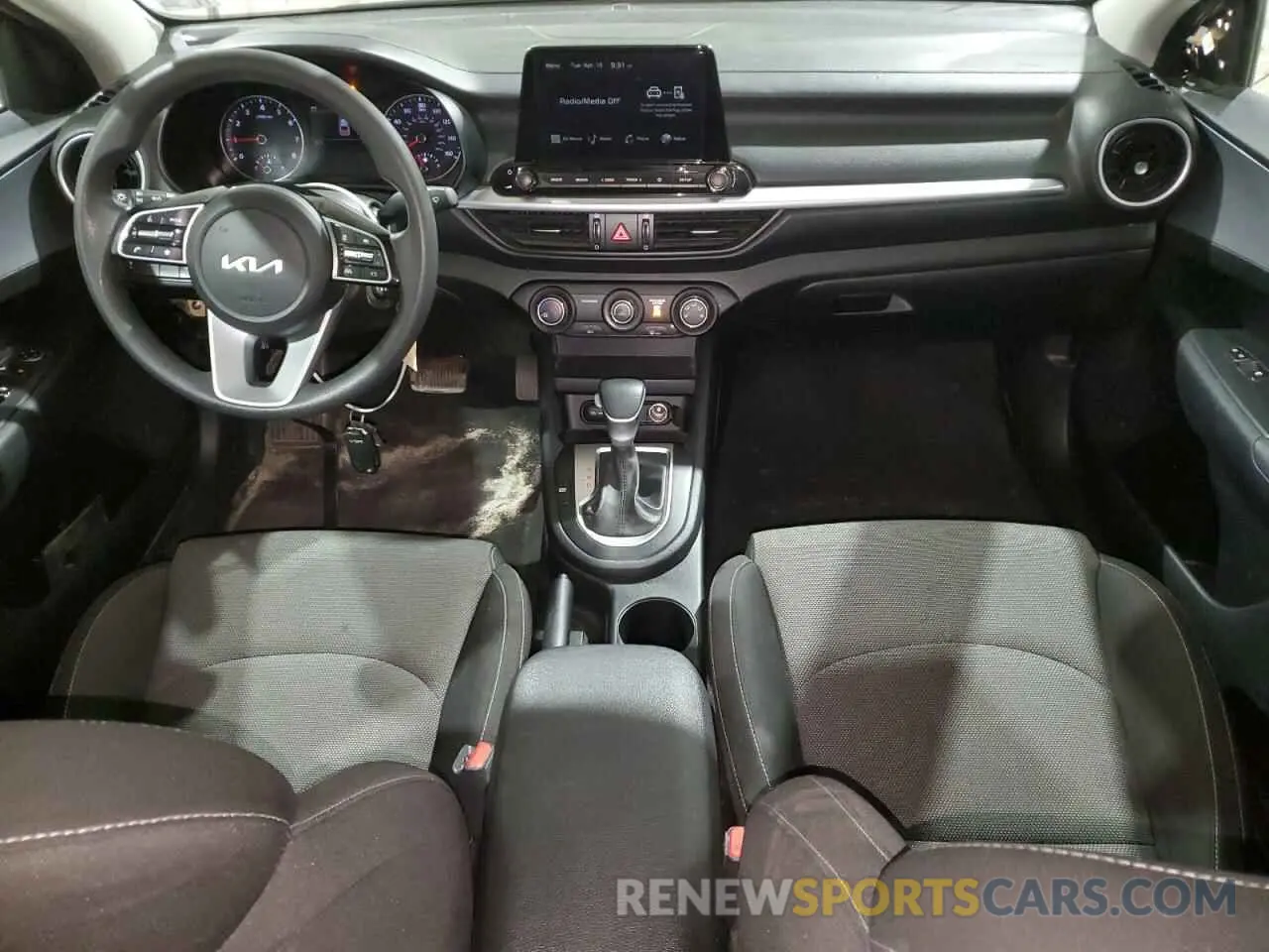 8 fotografías del automóvil dañado 3KPF24AD4PE530695 KIA FORTE 2023