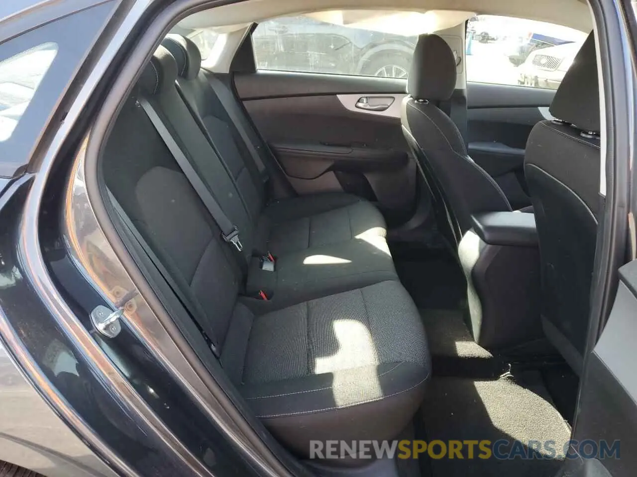 10 fotografías del automóvil dañado 3KPF24AD4PE554981 KIA FORTE 2023