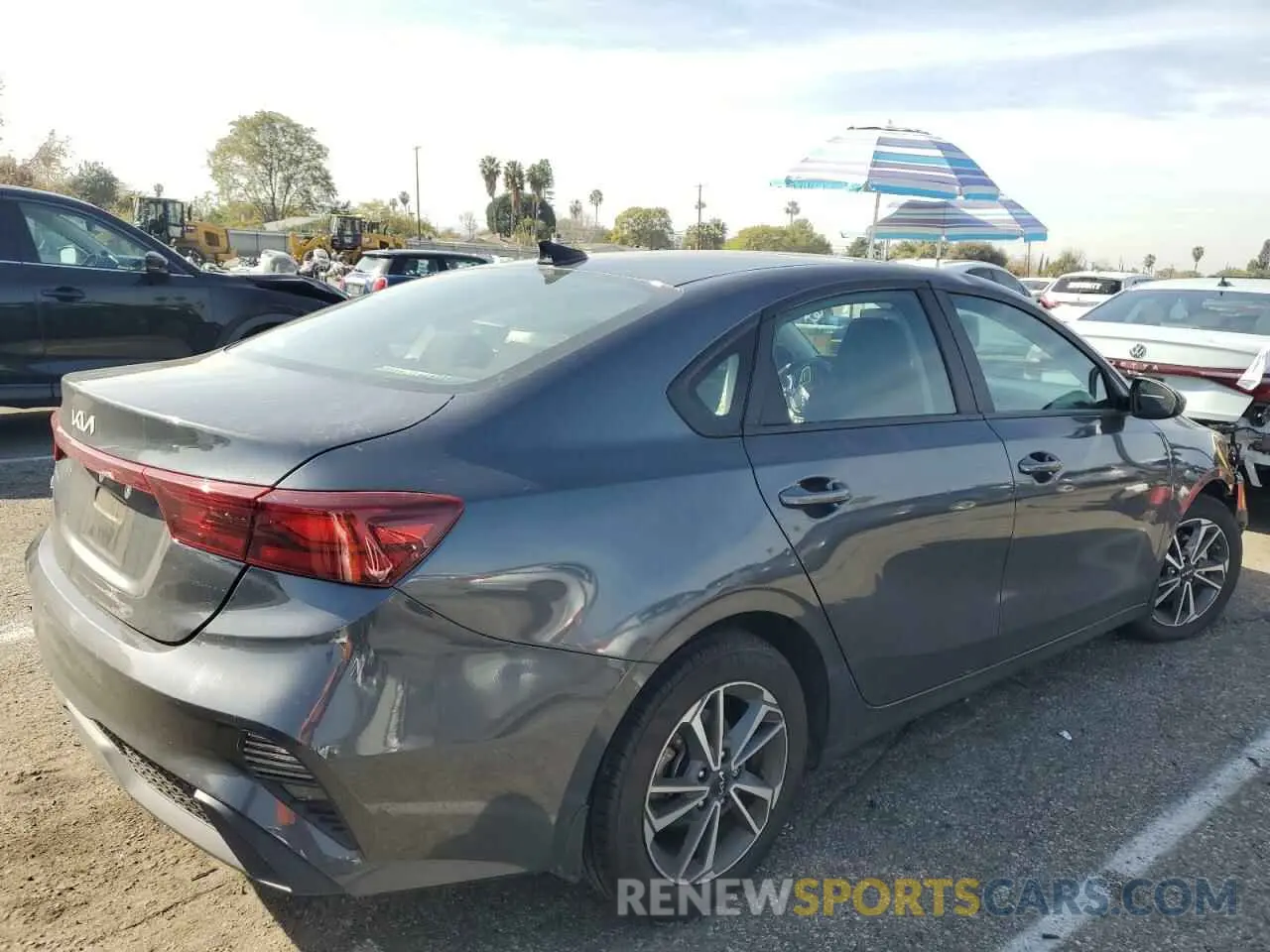 3 fotografías del automóvil dañado 3KPF24AD4PE554981 KIA FORTE 2023