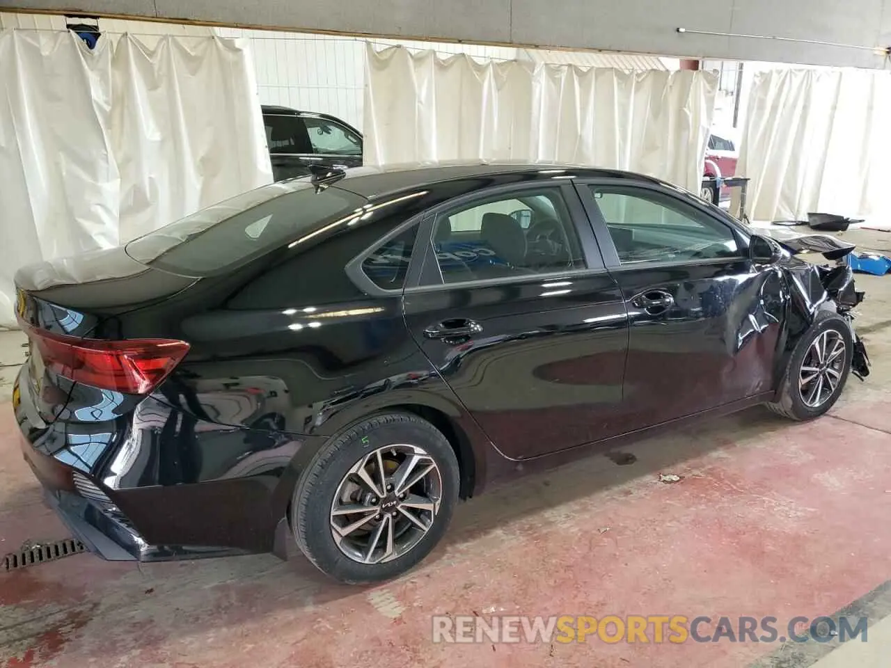 3 fotografías del automóvil dañado 3KPF24AD4PE570677 KIA FORTE 2023